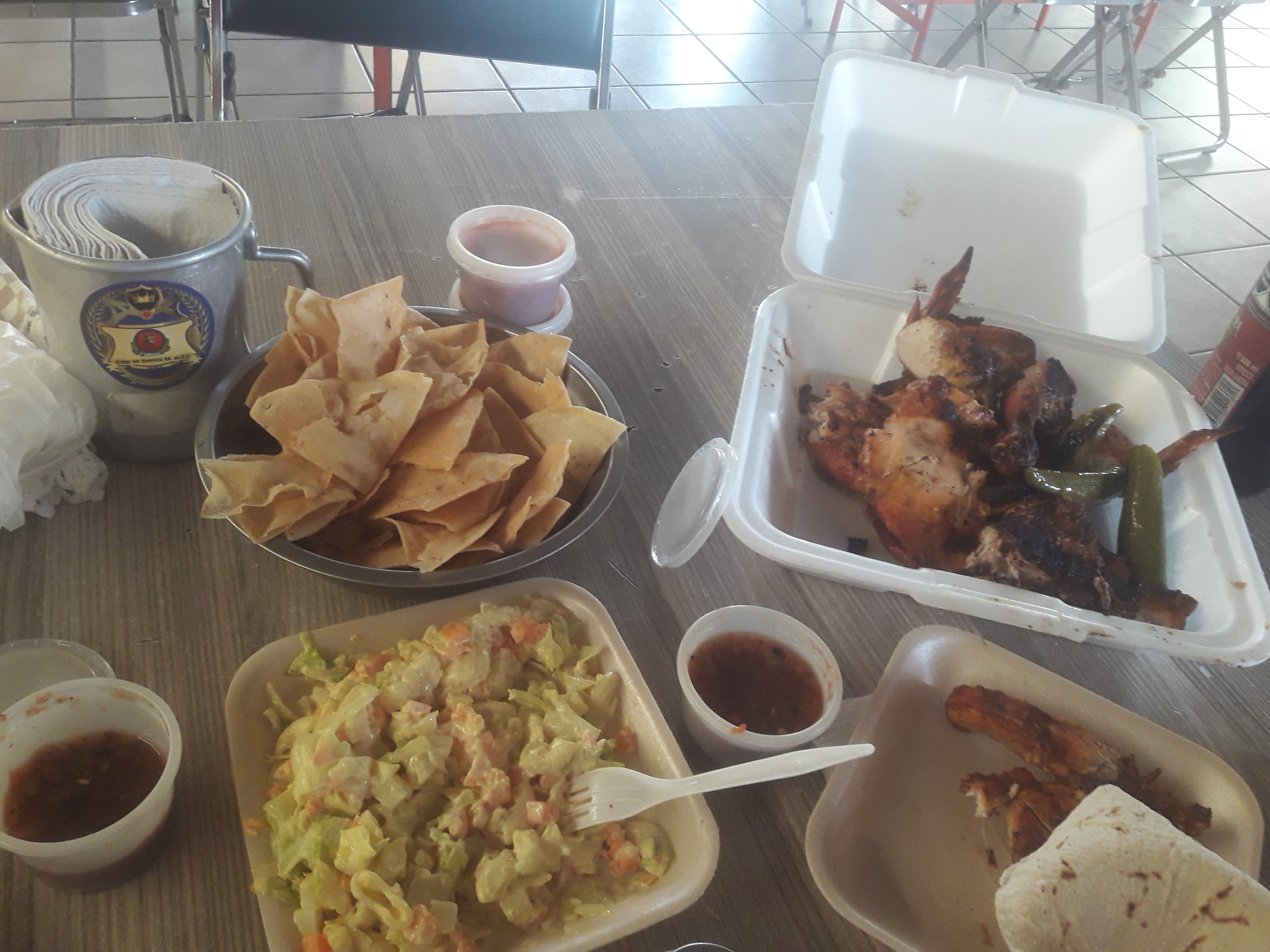 Su Majestad el Pollo image 4