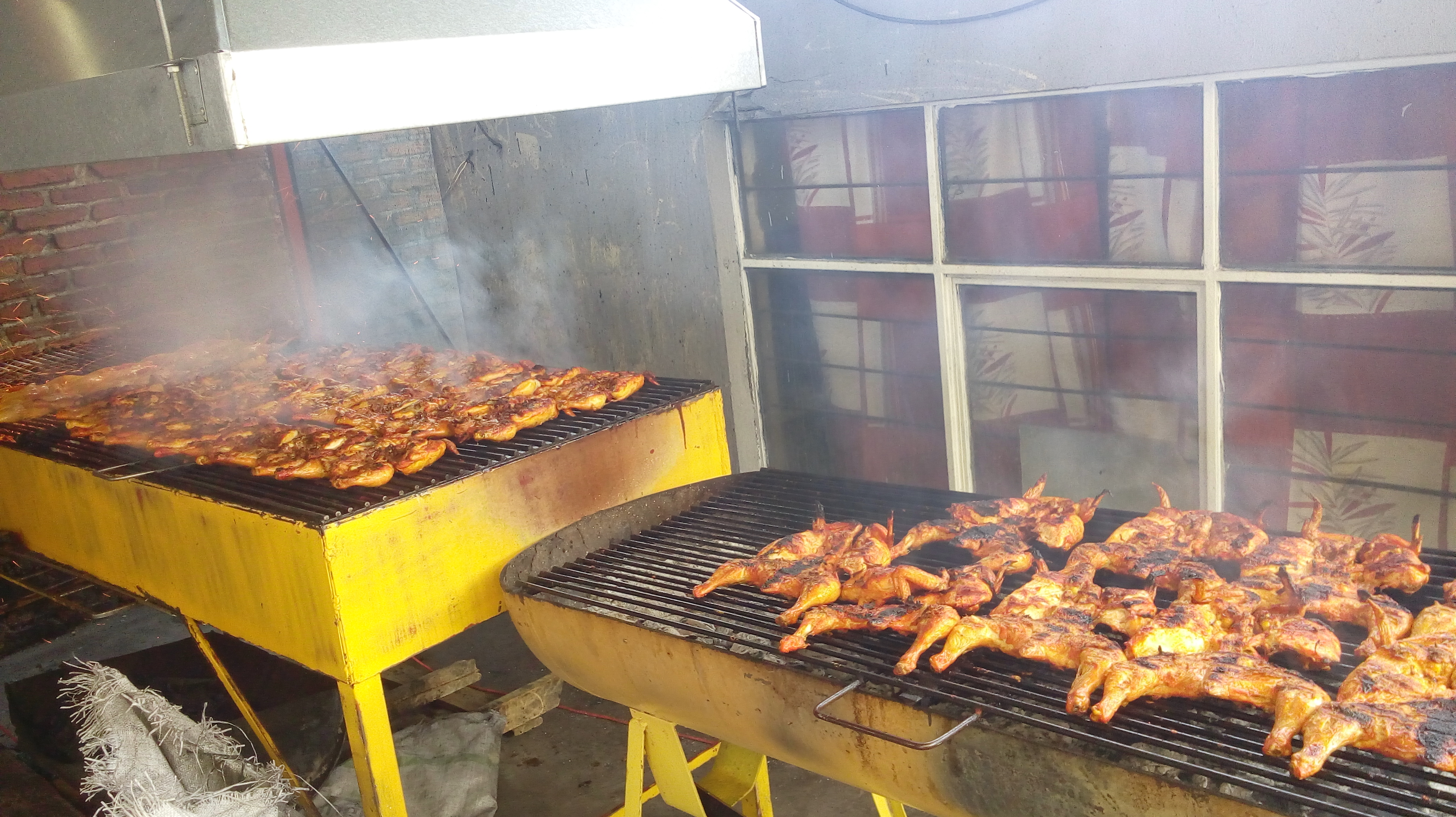 Su Majestad el Pollo image 6