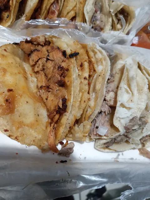 Taquería Los Compadres image 4