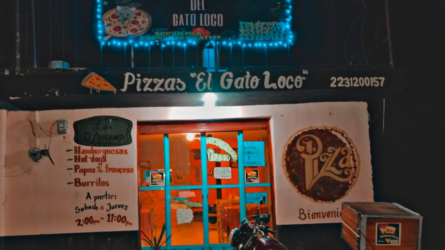 Crazy Cat Pizza image 3