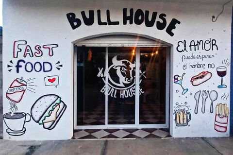 BULL HOUSE image 1