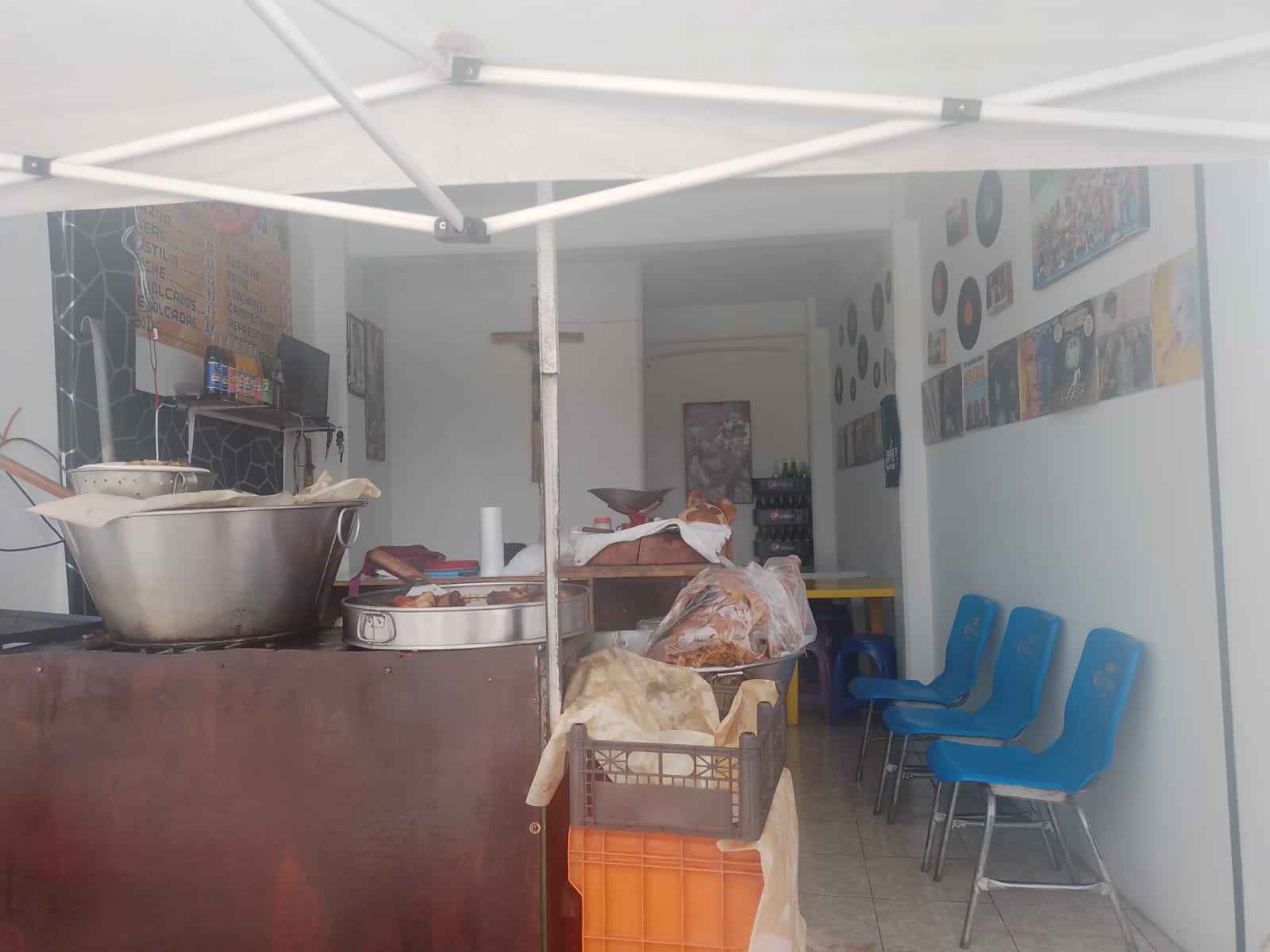 Taquería "LOS CHILANGUITOS" image 1