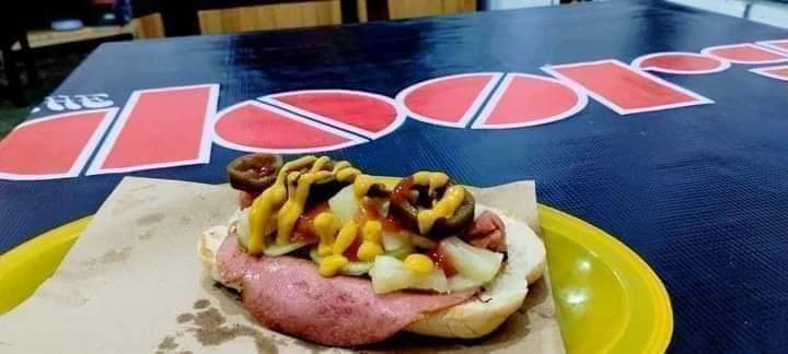 Rock and burguers image 3