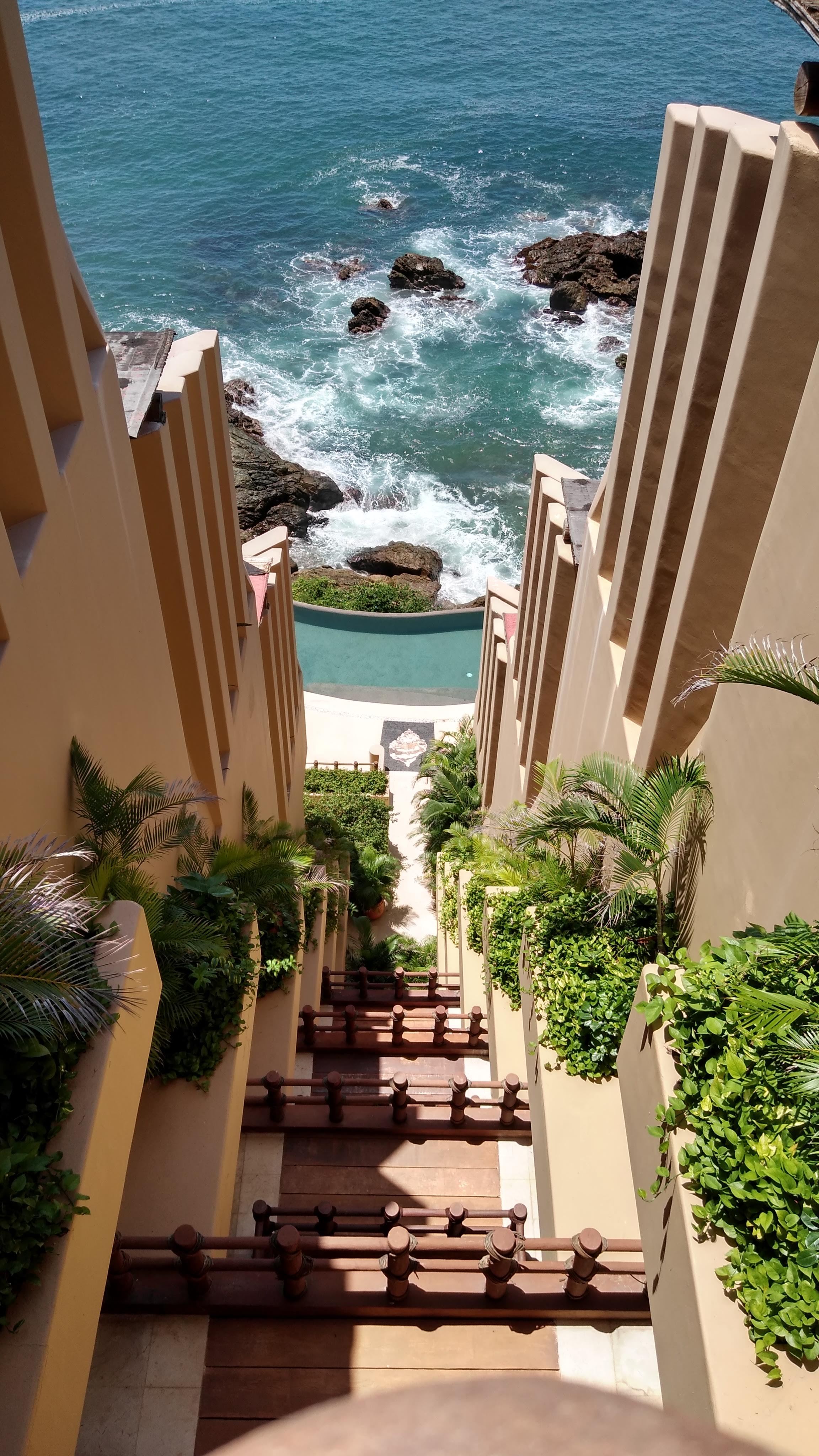 Las Rocas Restaurant, Pool Café image 7