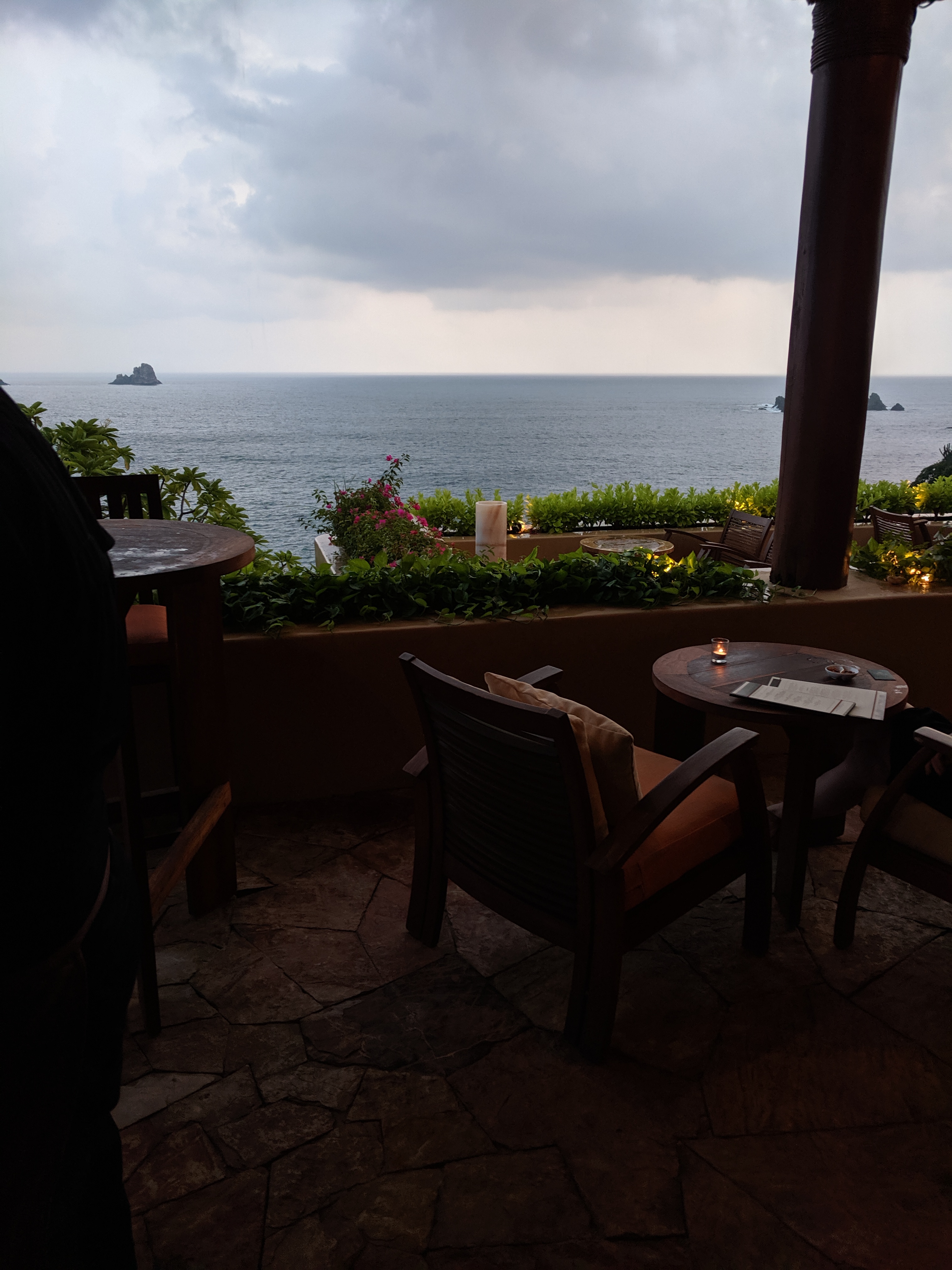 Las Rocas Restaurant, Pool Café image 9