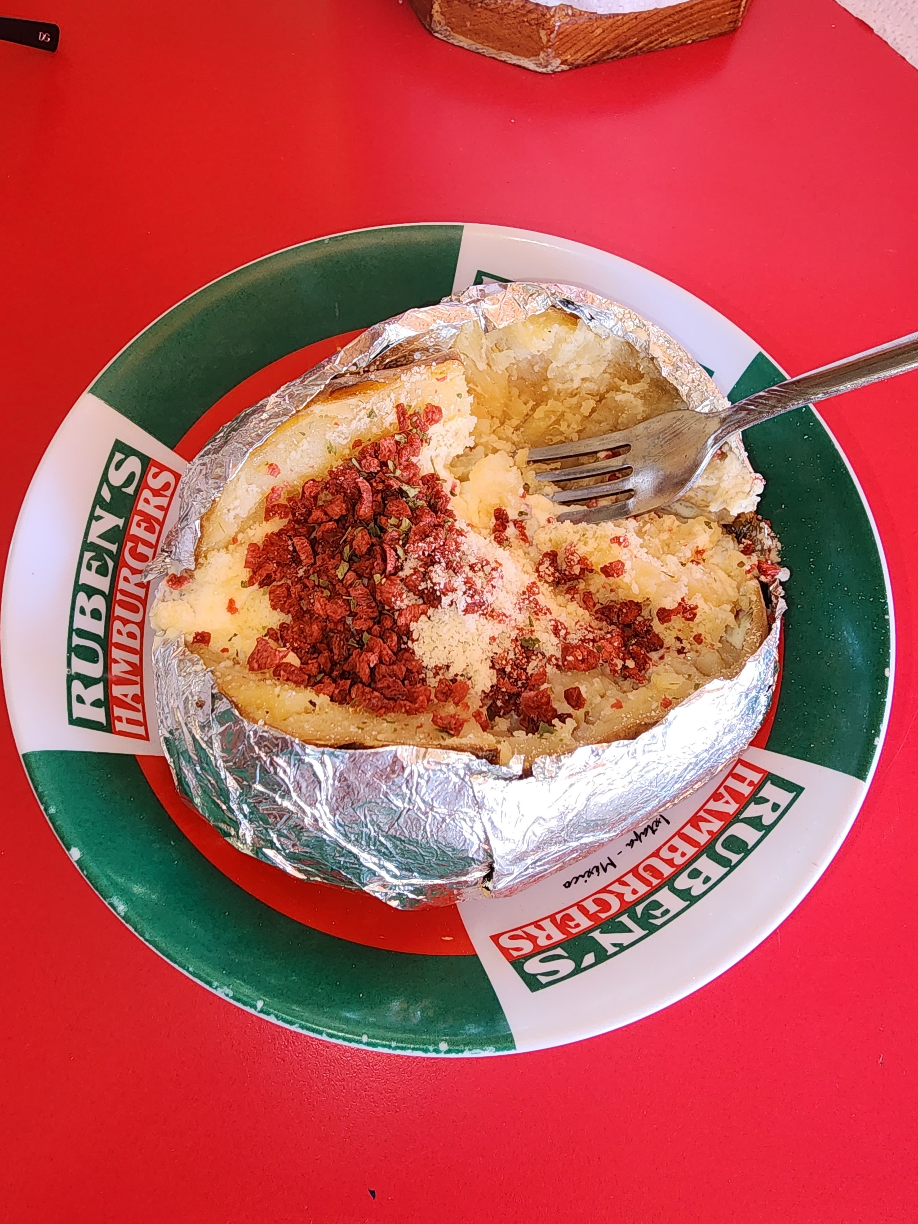 Rubens Hamburgers Ixtapa image 9