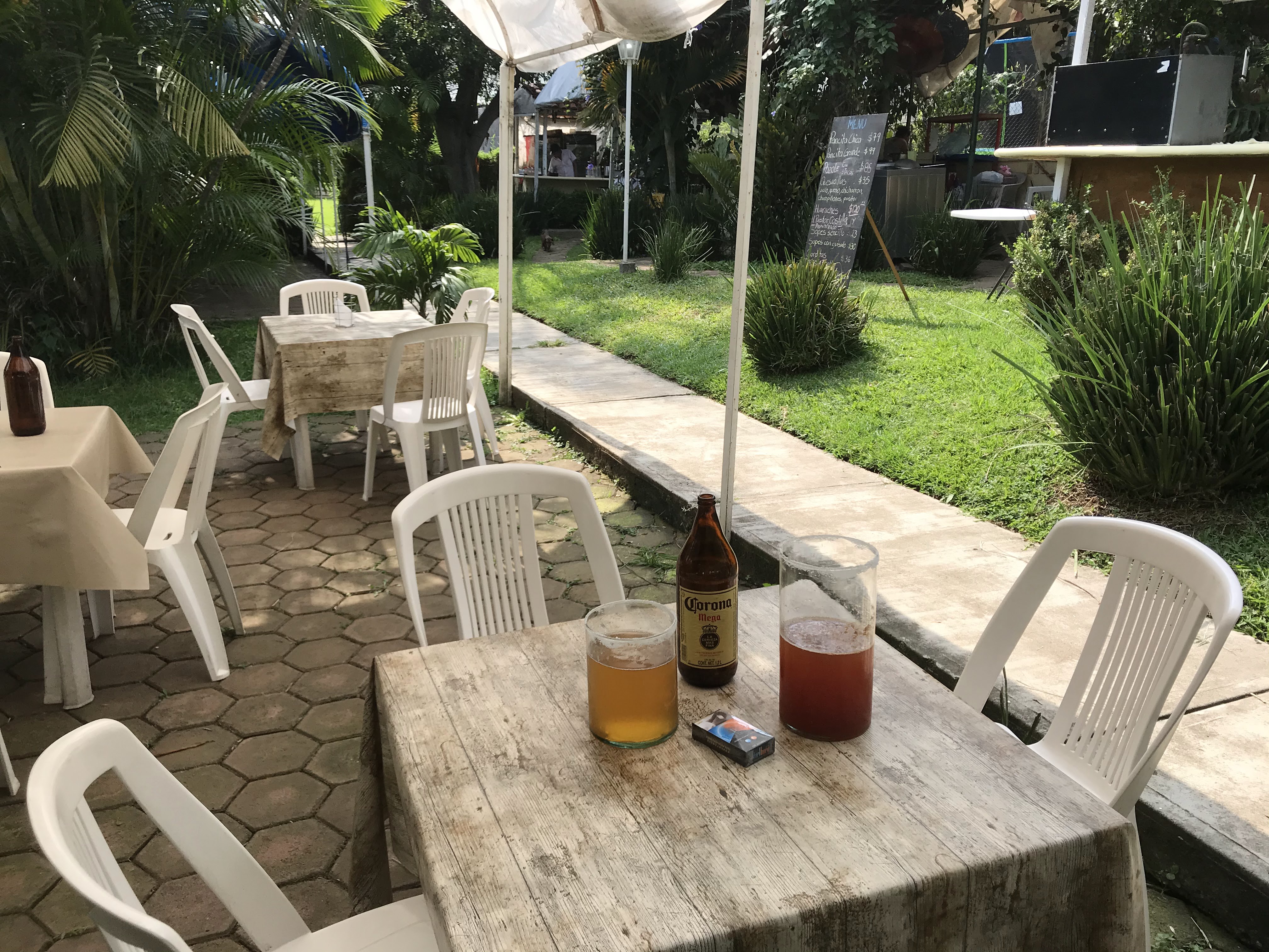 Chevelindros Wings image 1