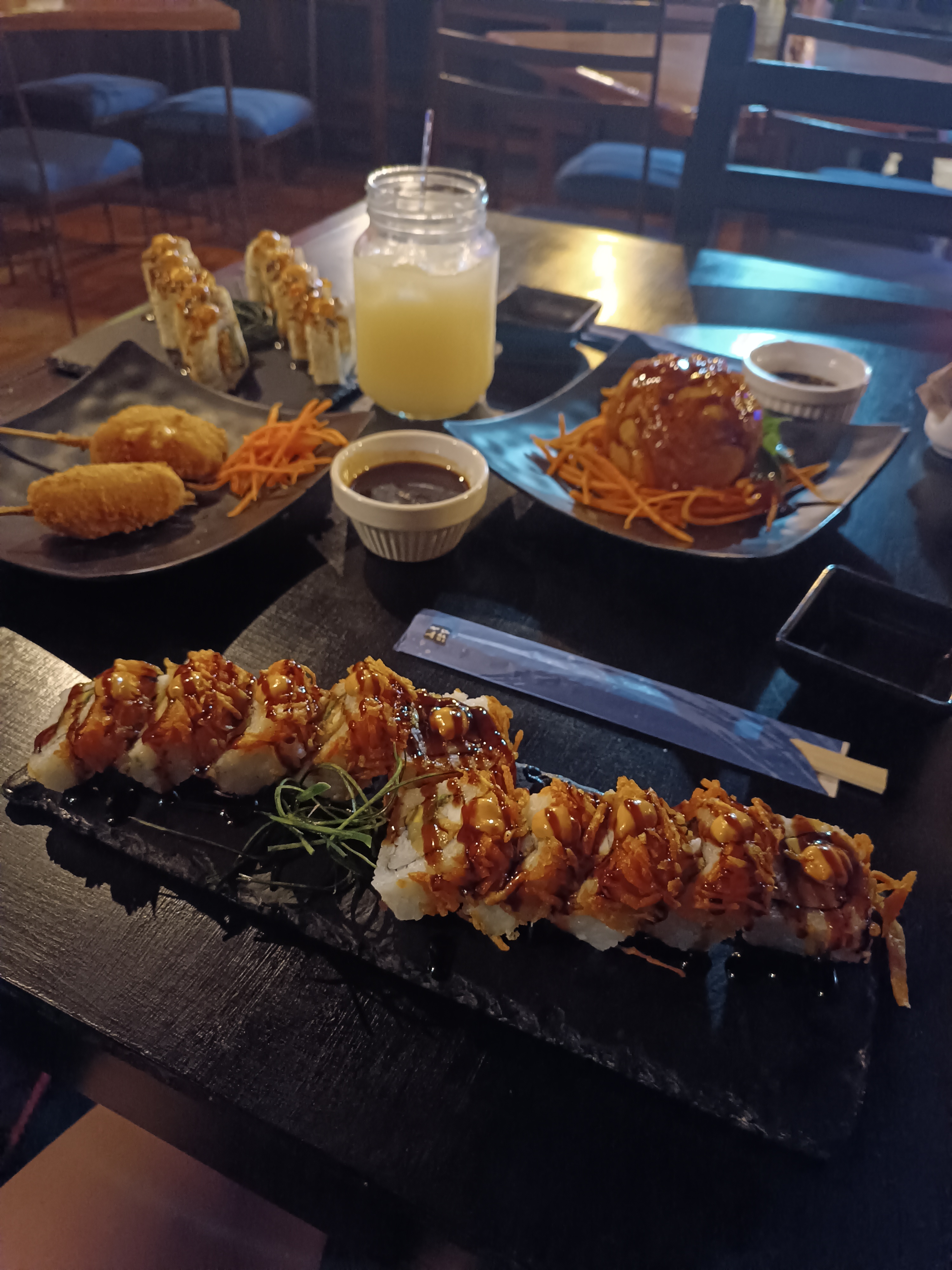 Raima roll sushi image 7