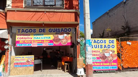 Tacos de guisado "Rockdriguez" image 2
