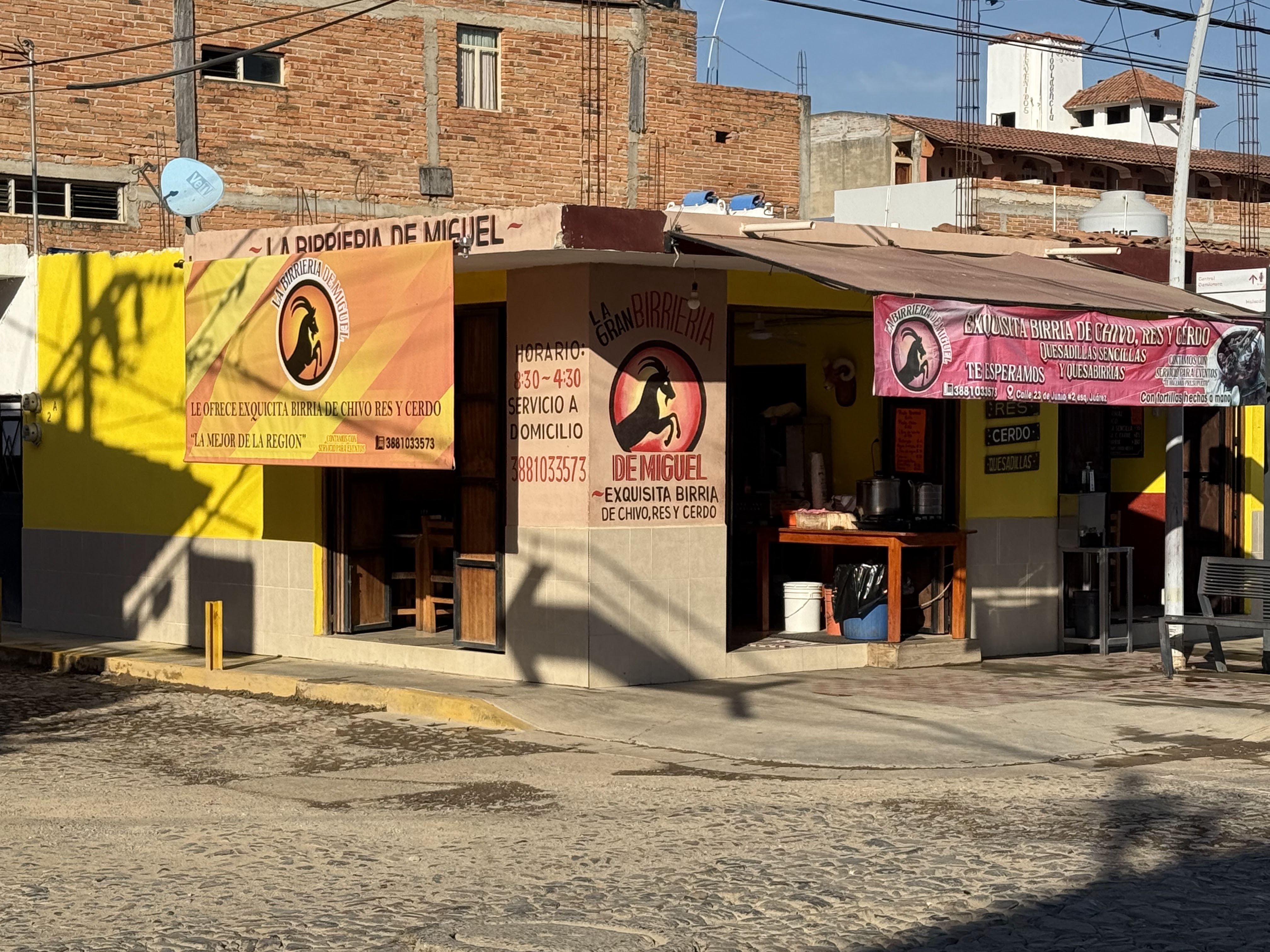 Birrieria de Miguel image 1