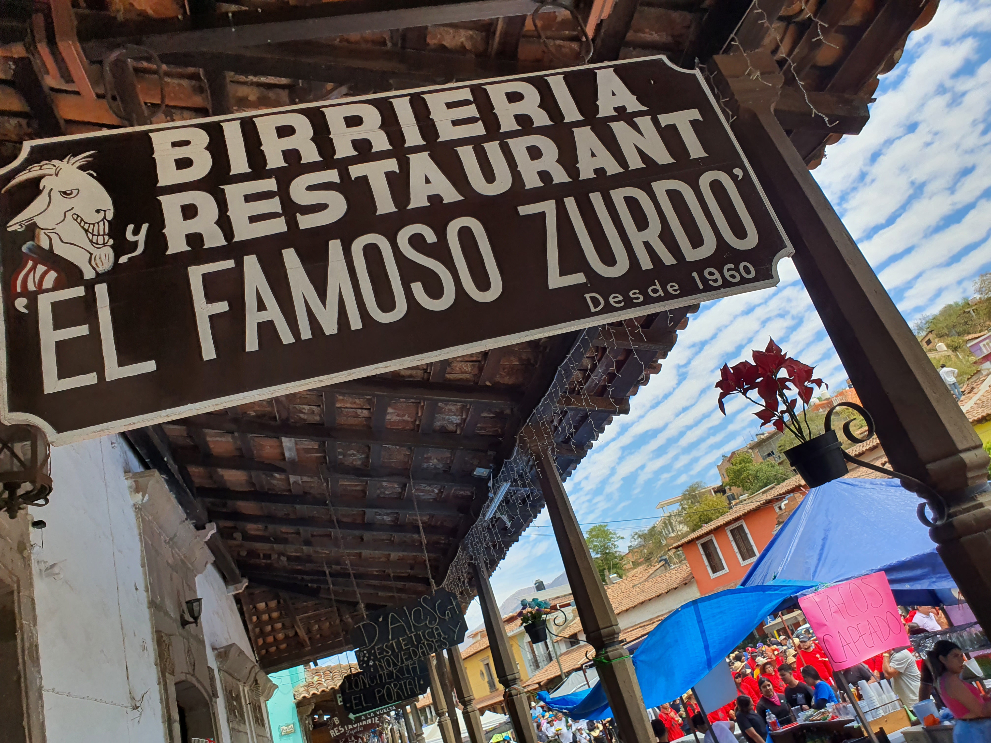 Birrieria El Famoso Zurdo image 9