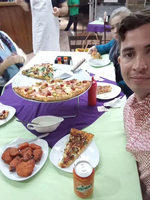 Gaeta Pizzas image 3