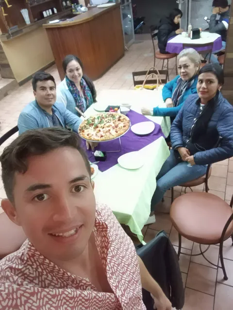 Gaeta Pizzas image 8