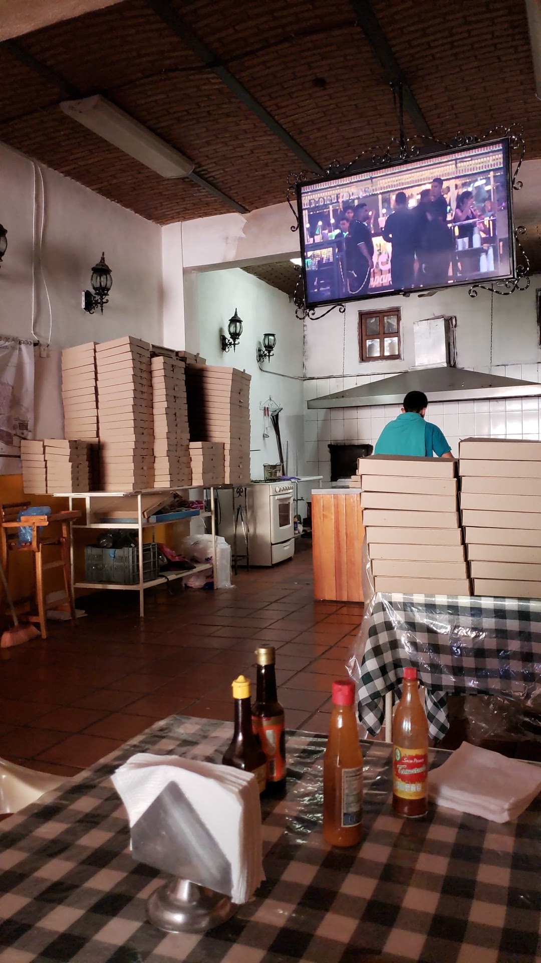 Pachecos Pizza image 6