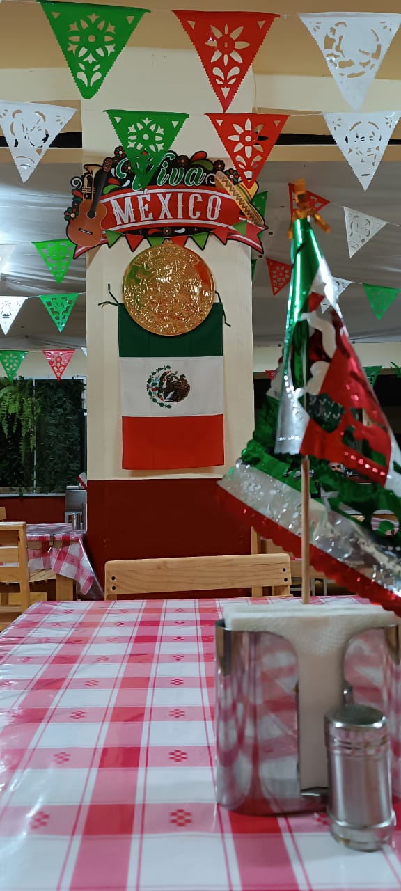 Taquería de con Luis 2 image 7