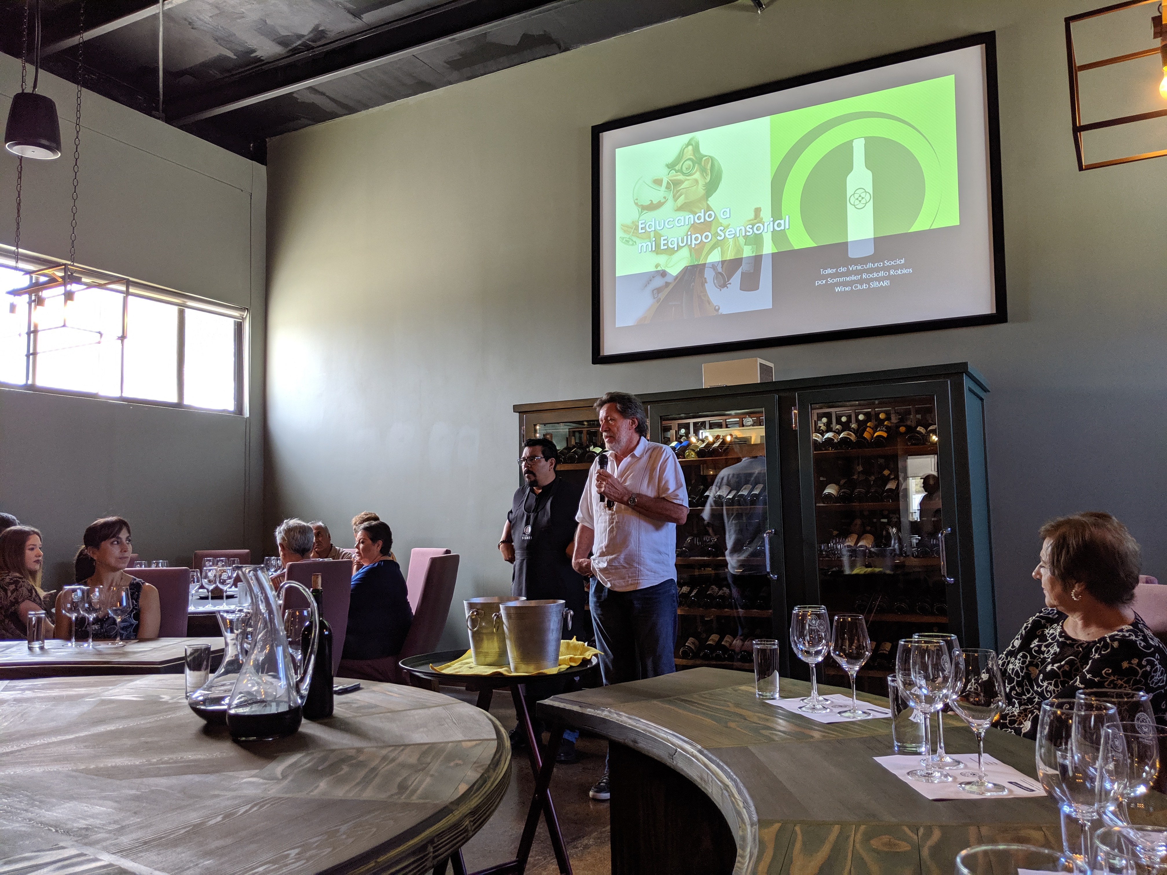 Restaurante D'varios. image 1