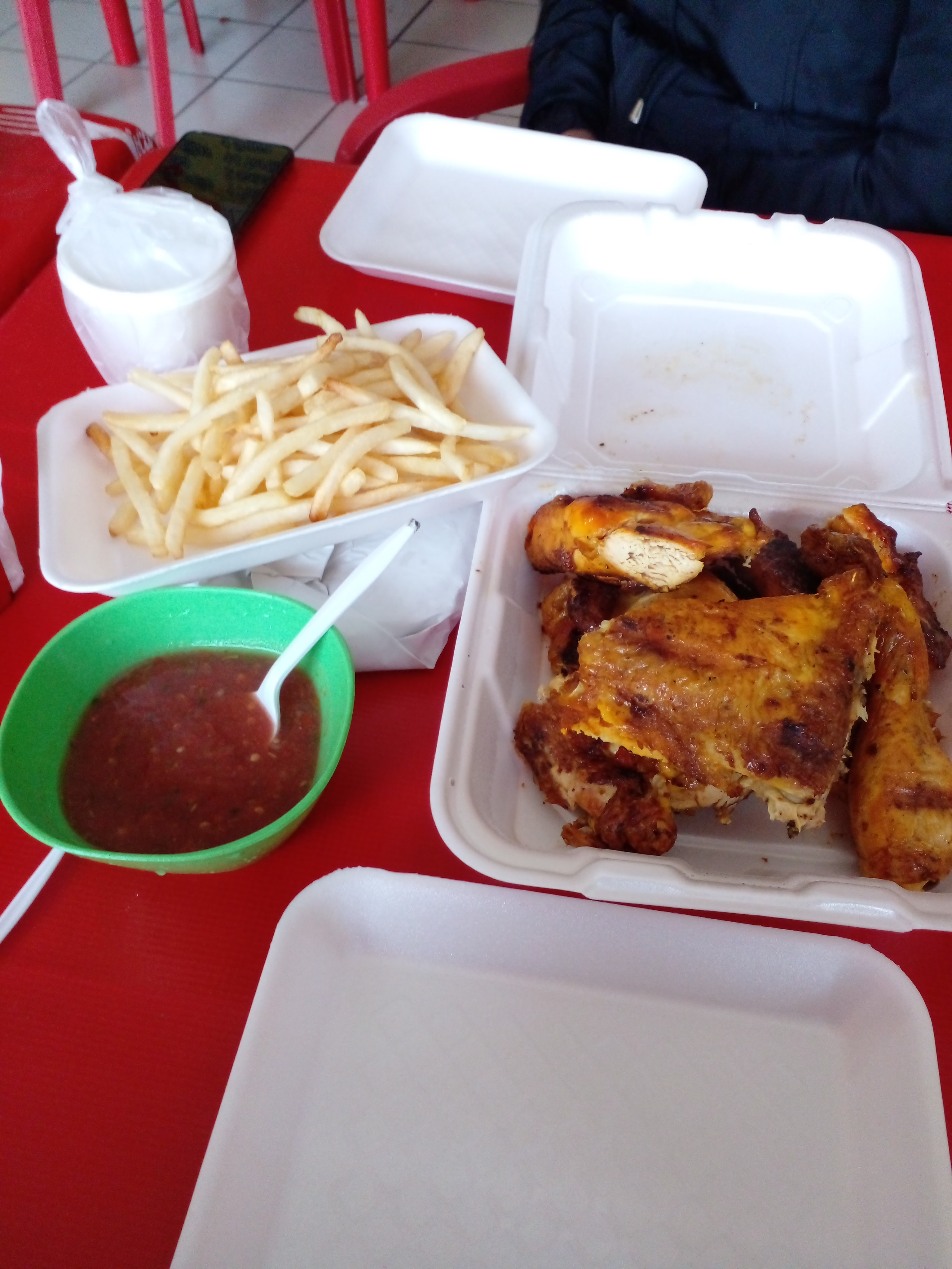 POLLOS ASADOS EL MANA image 8