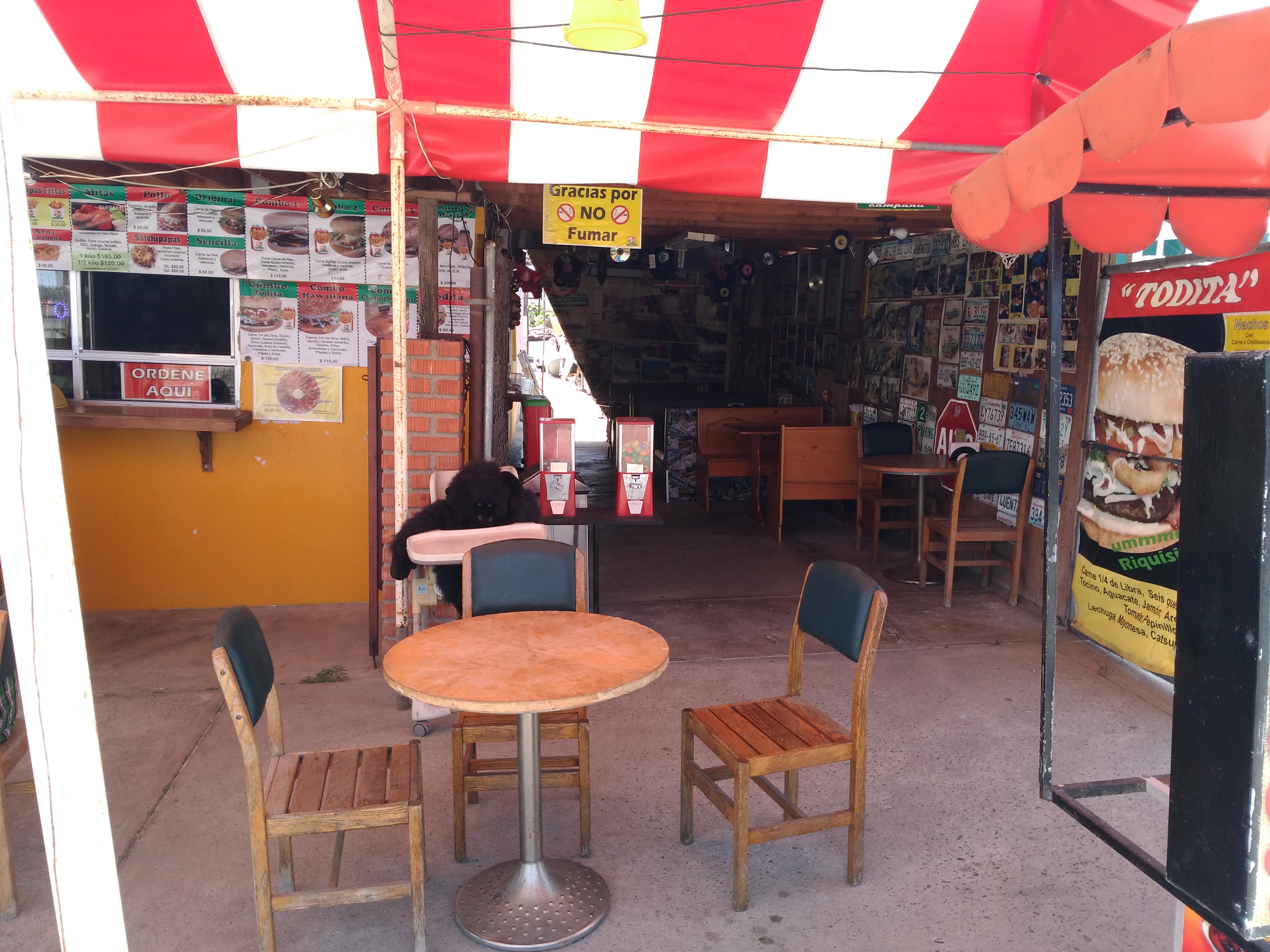 Chencho's Burger image 7