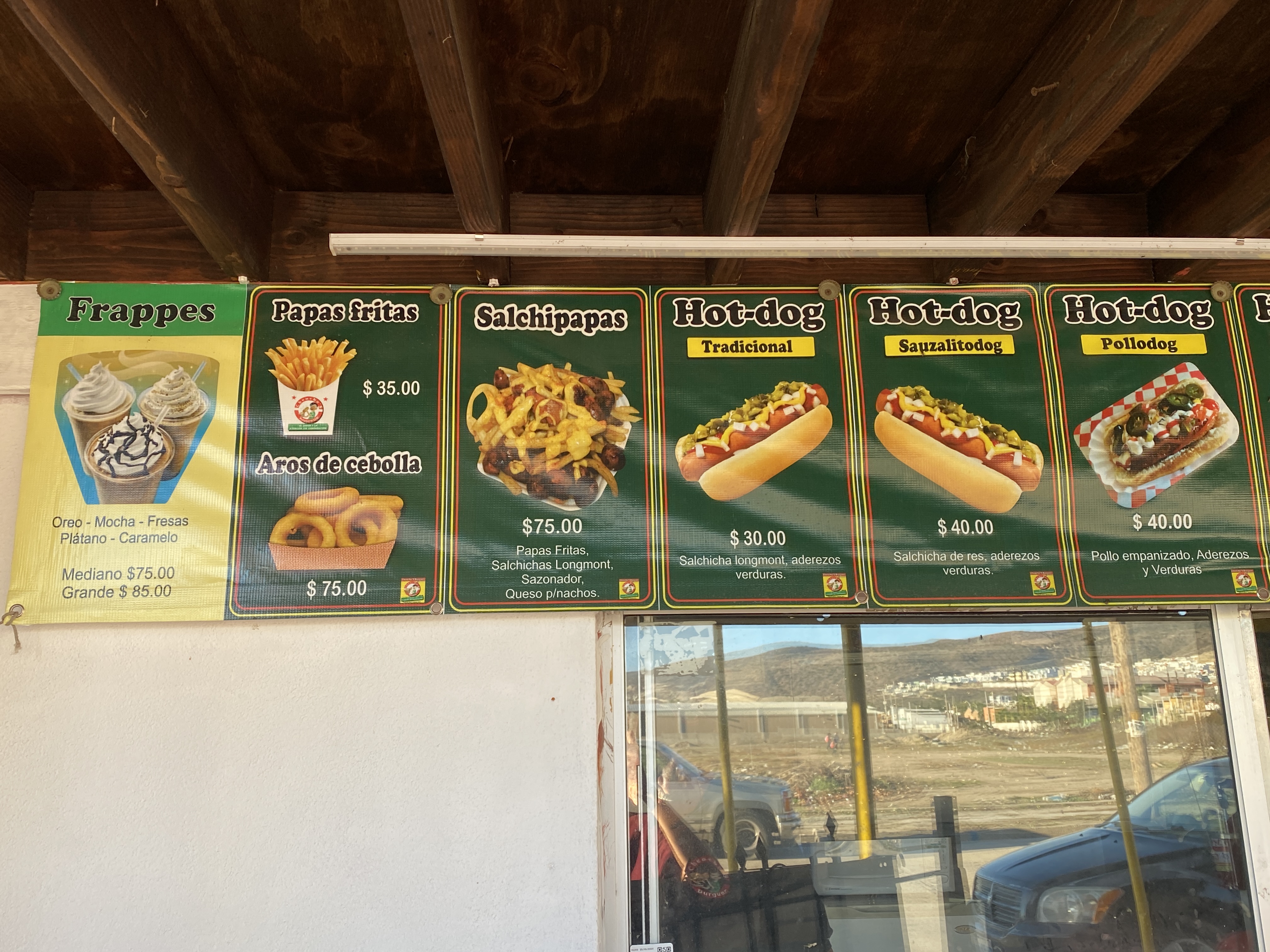 Chencho's Burger image 9