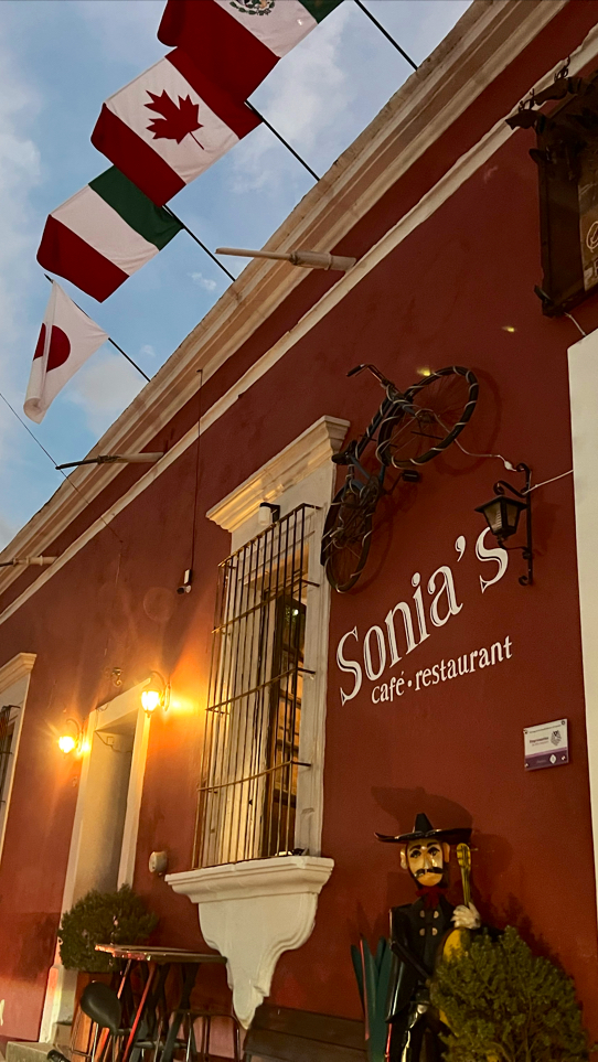 SONIA’S Mon Delys image 1