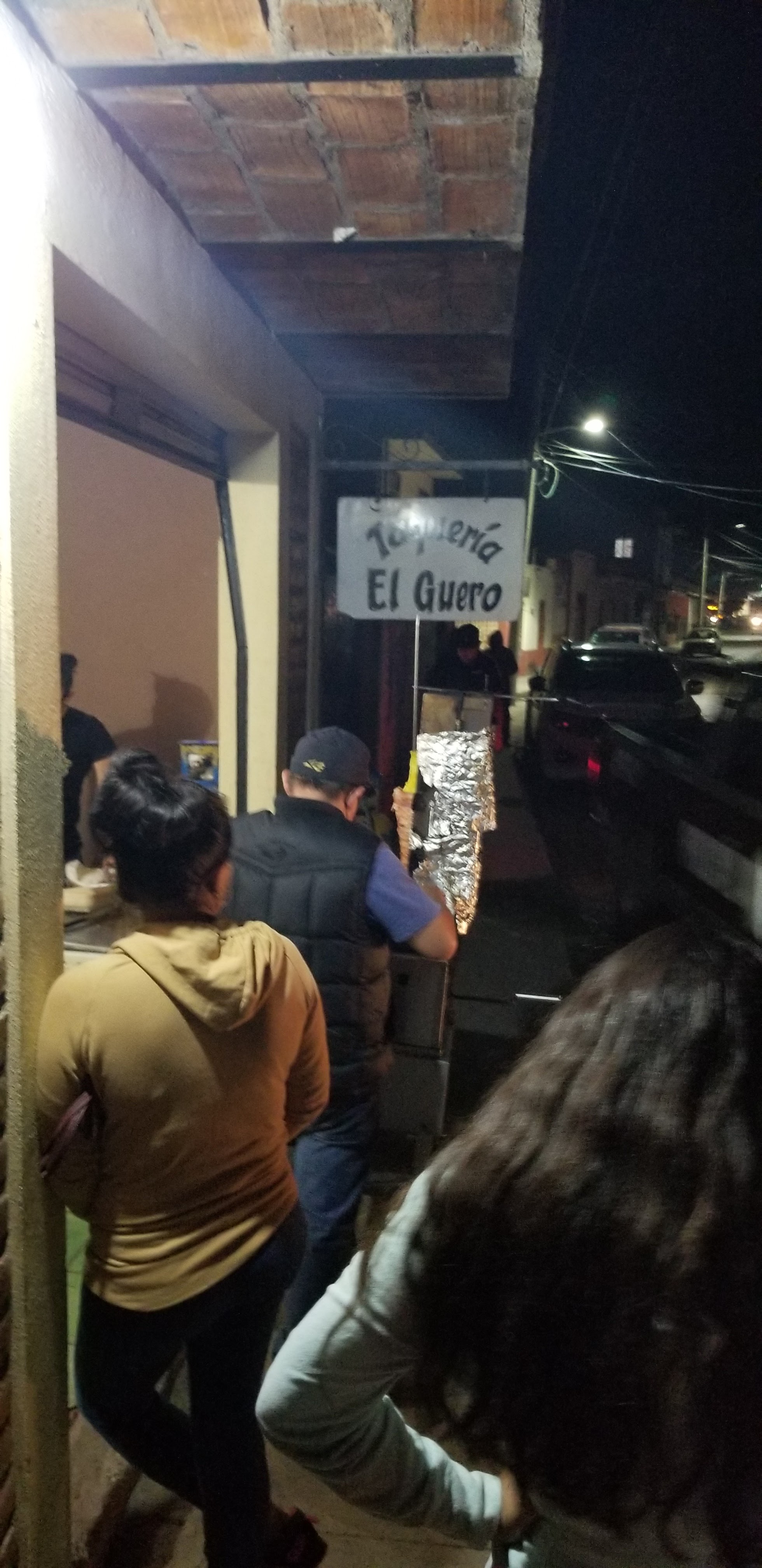 Taqueria los güeros image 4