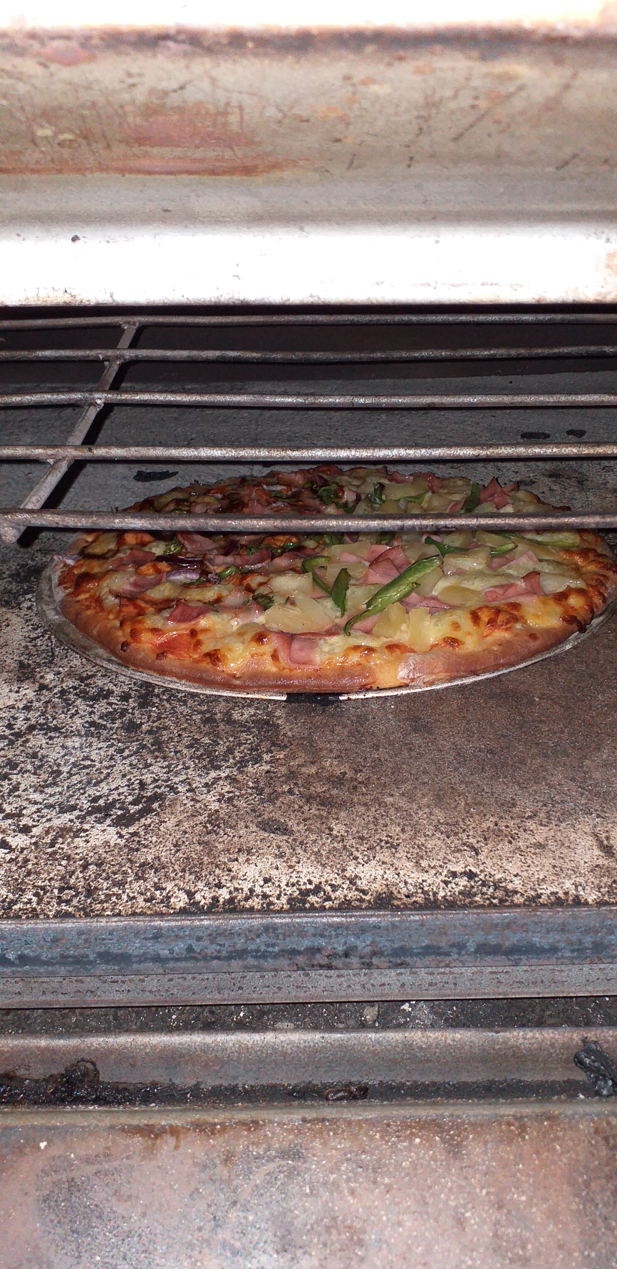 Boty`s Pizza image 3