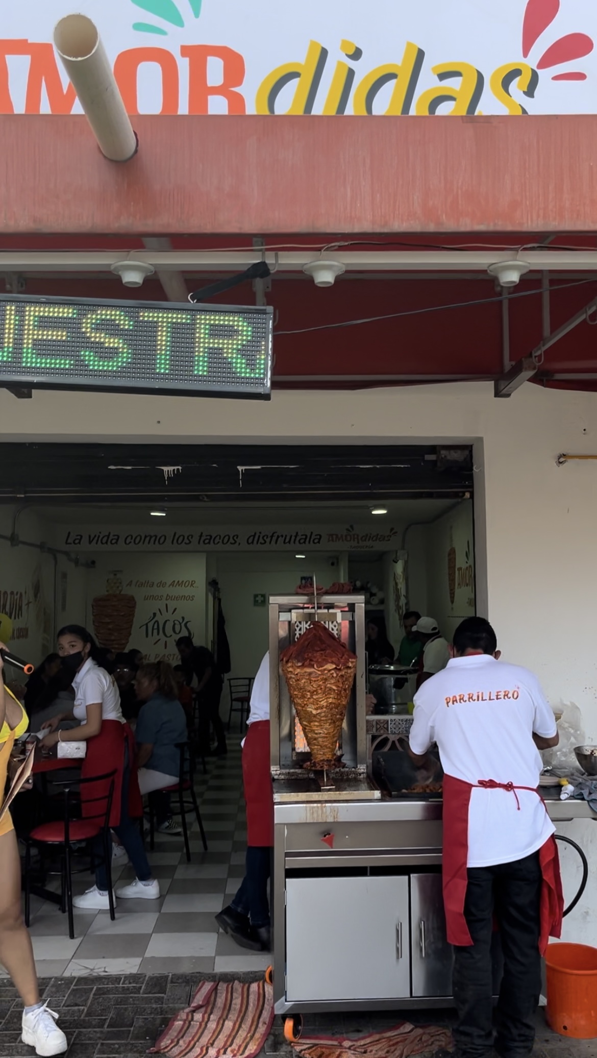 AMORdidas taquería image 3