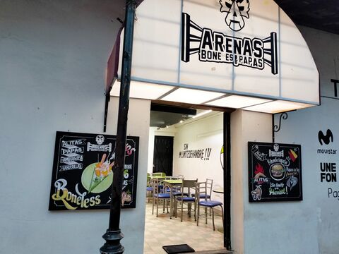 ARENAS "Papas & Boneless" image 1