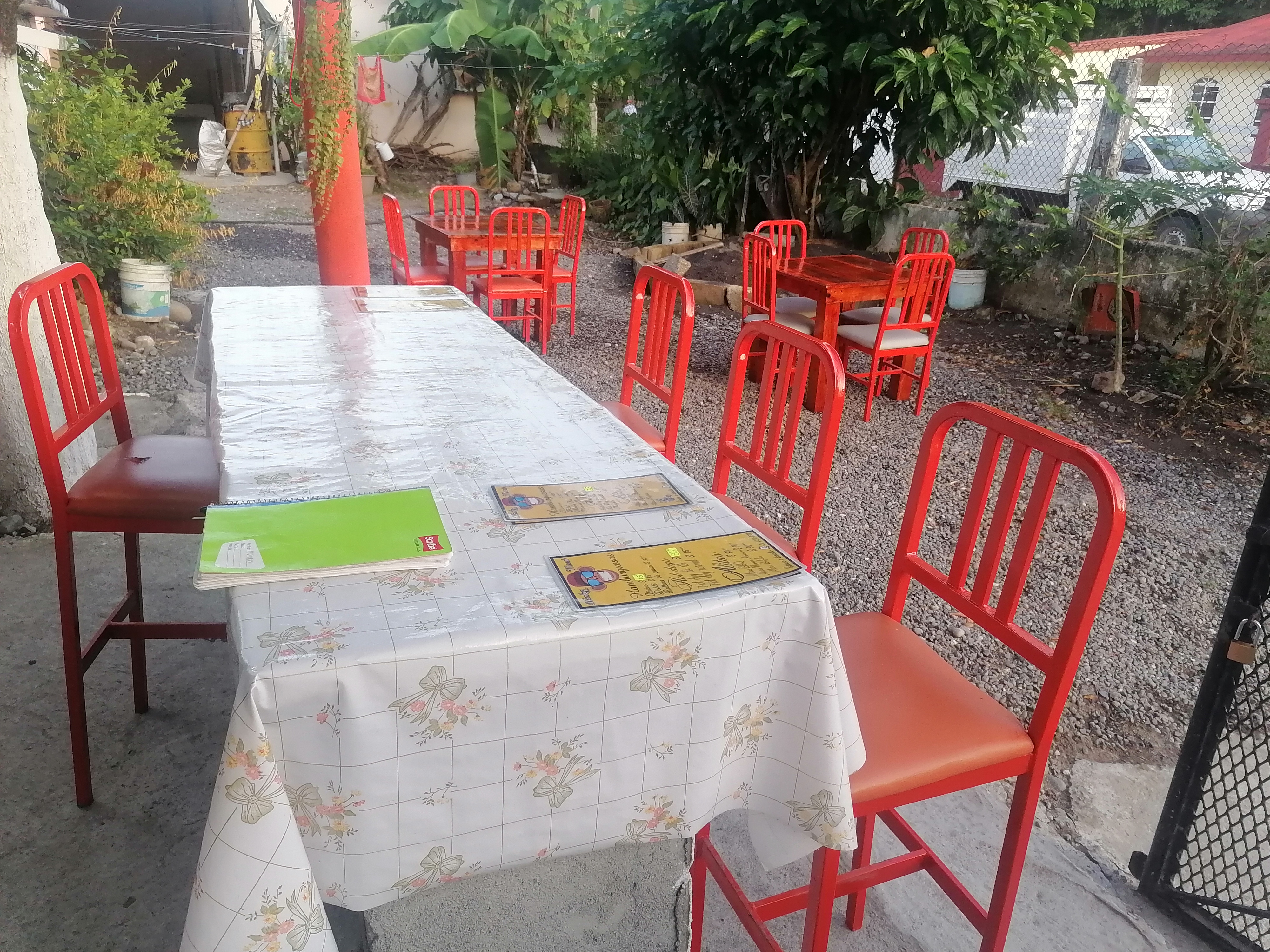 Monkey Hamburguesas al Carbón image 4