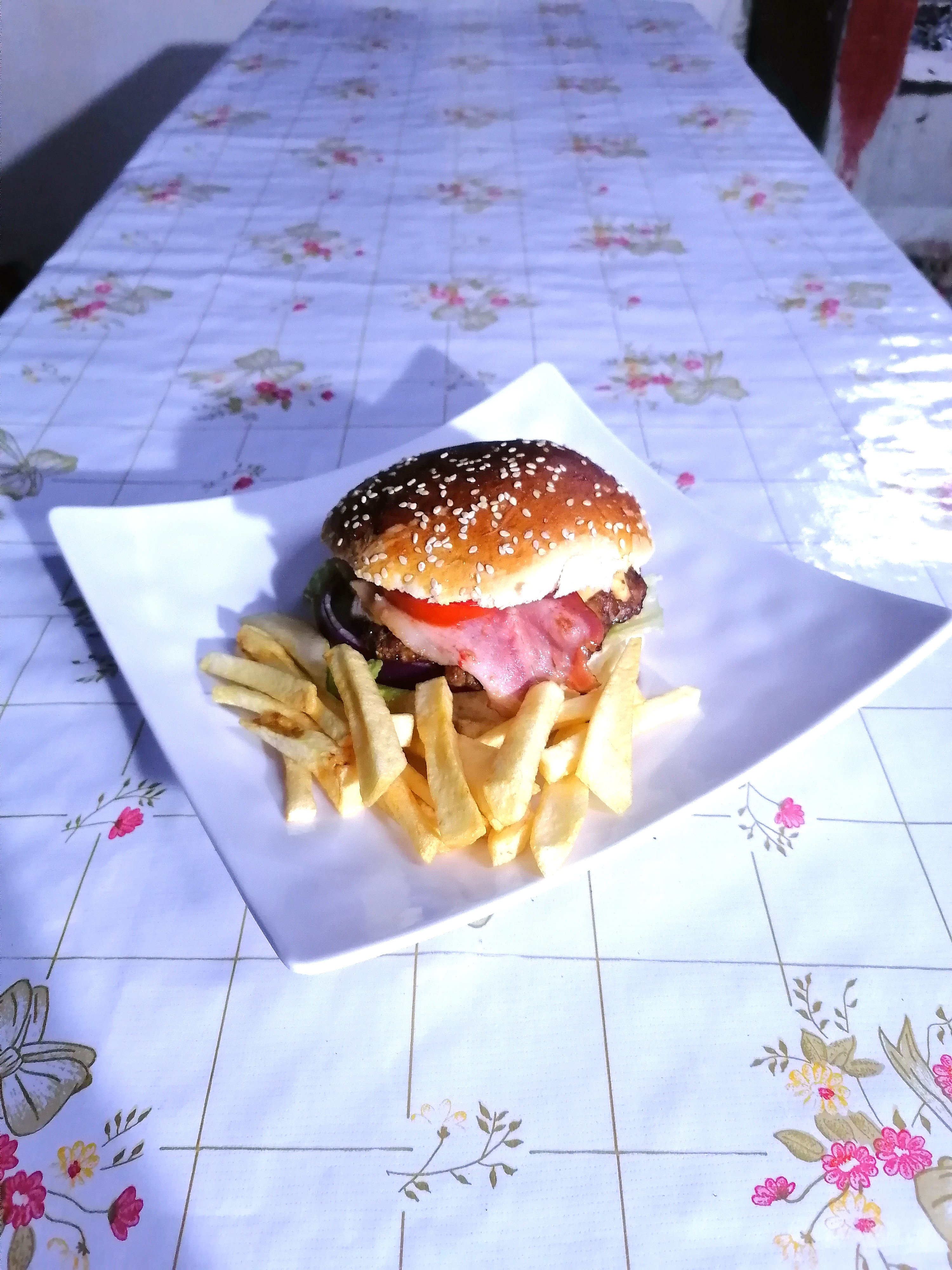 Monkey Hamburguesas al Carbón image 7