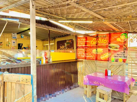 Hot Dogs y Hamburguesas El Chavo image 1