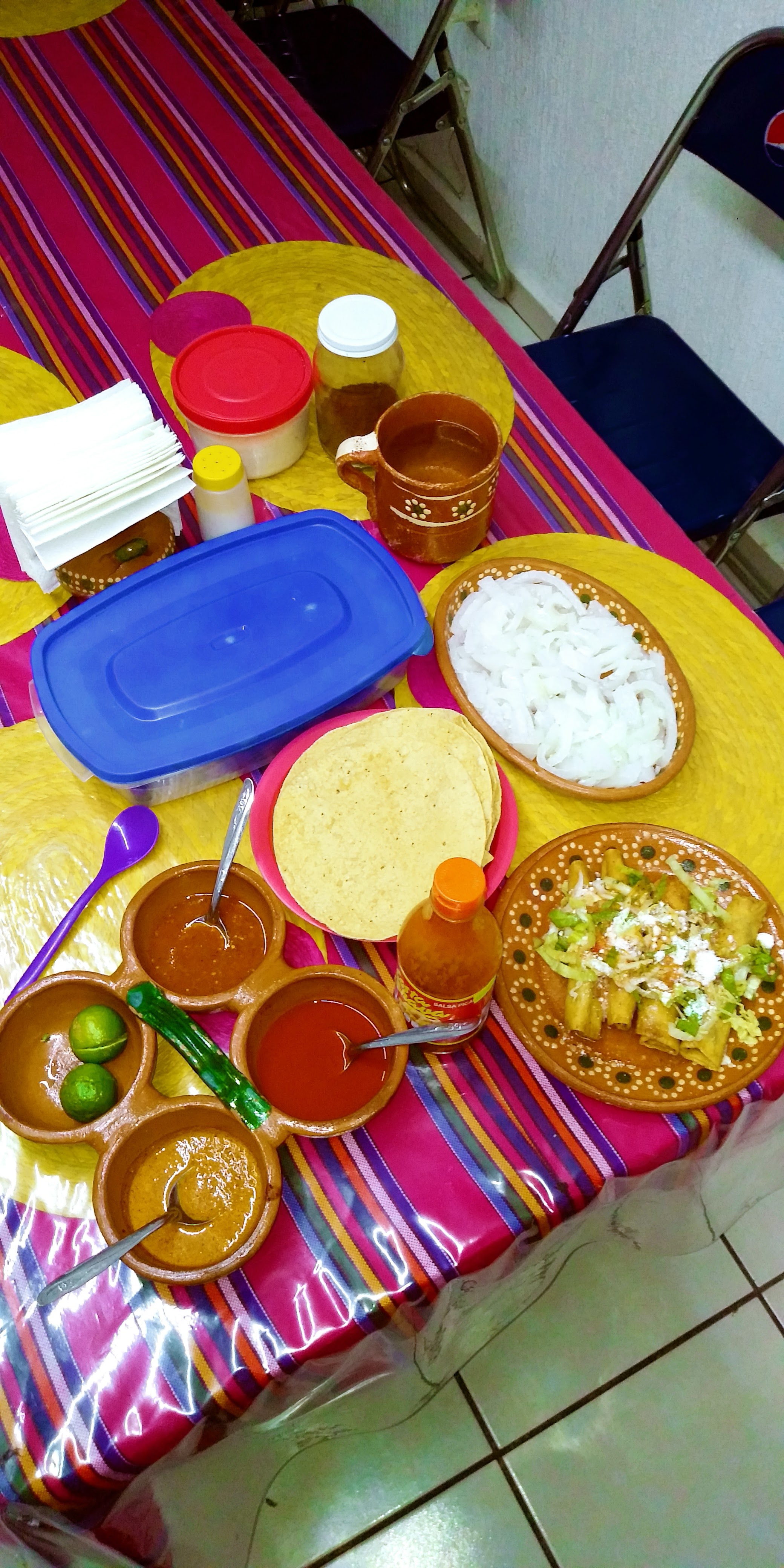 Cenaduria La Michoacana image 5