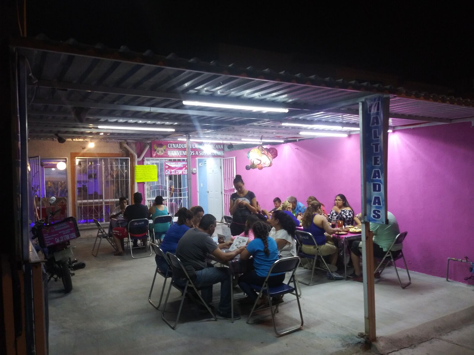 Cenaduria La Michoacana image 6