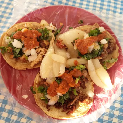La Única image 2