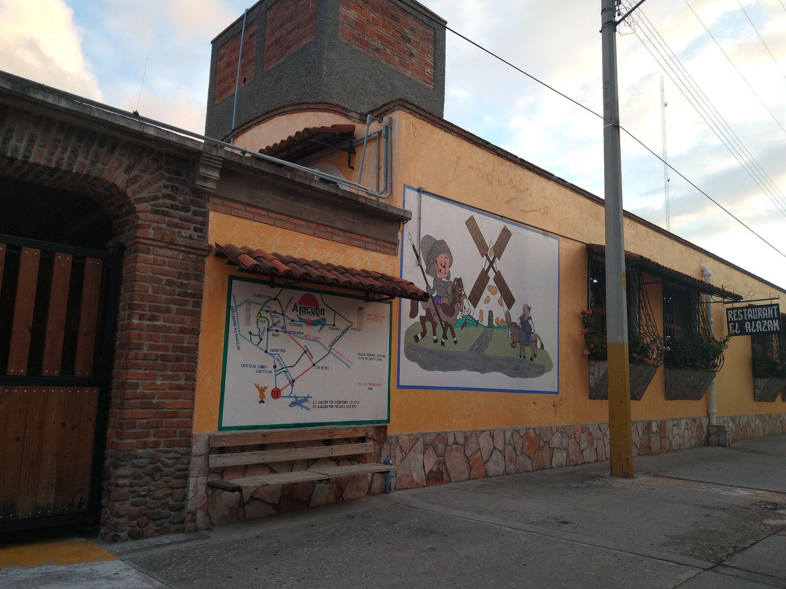 El Alazan image 3