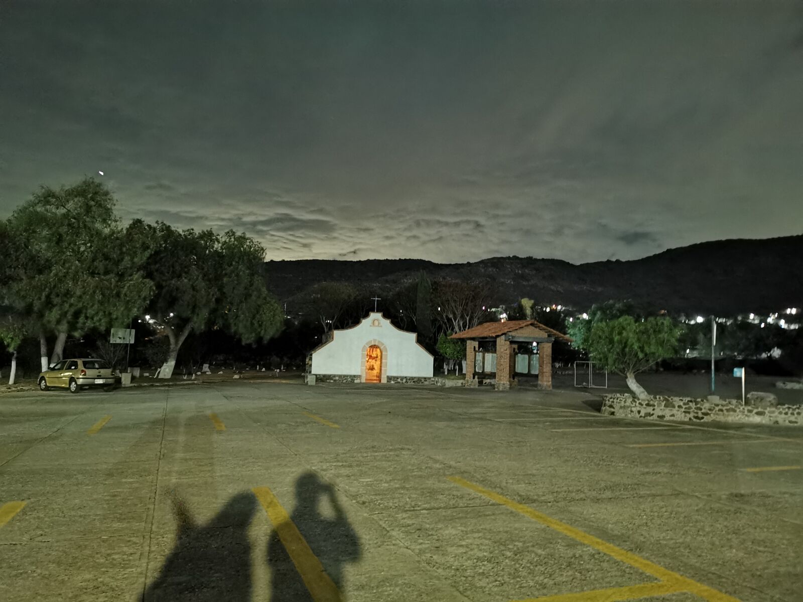 El Alazan image 10