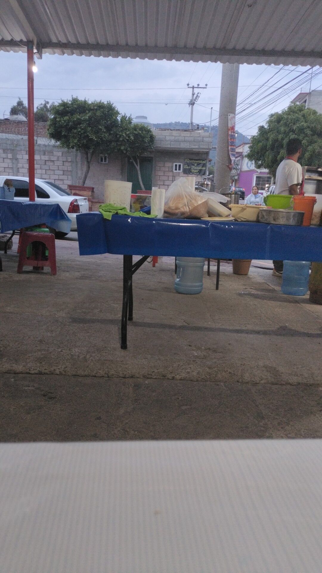 Barbacoa y Consomé LOS LEGALES image 2
