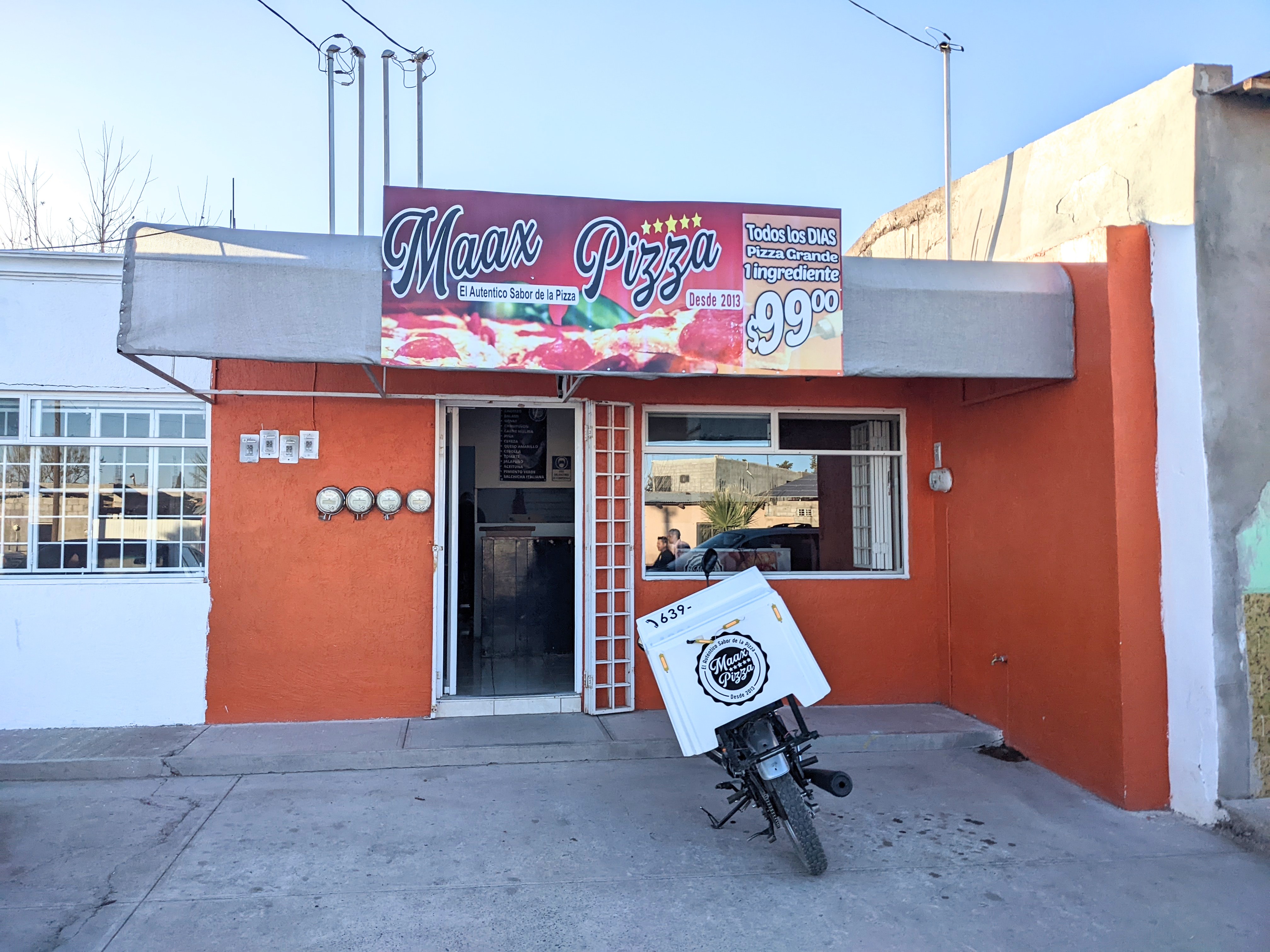 Maax Pizza image 2