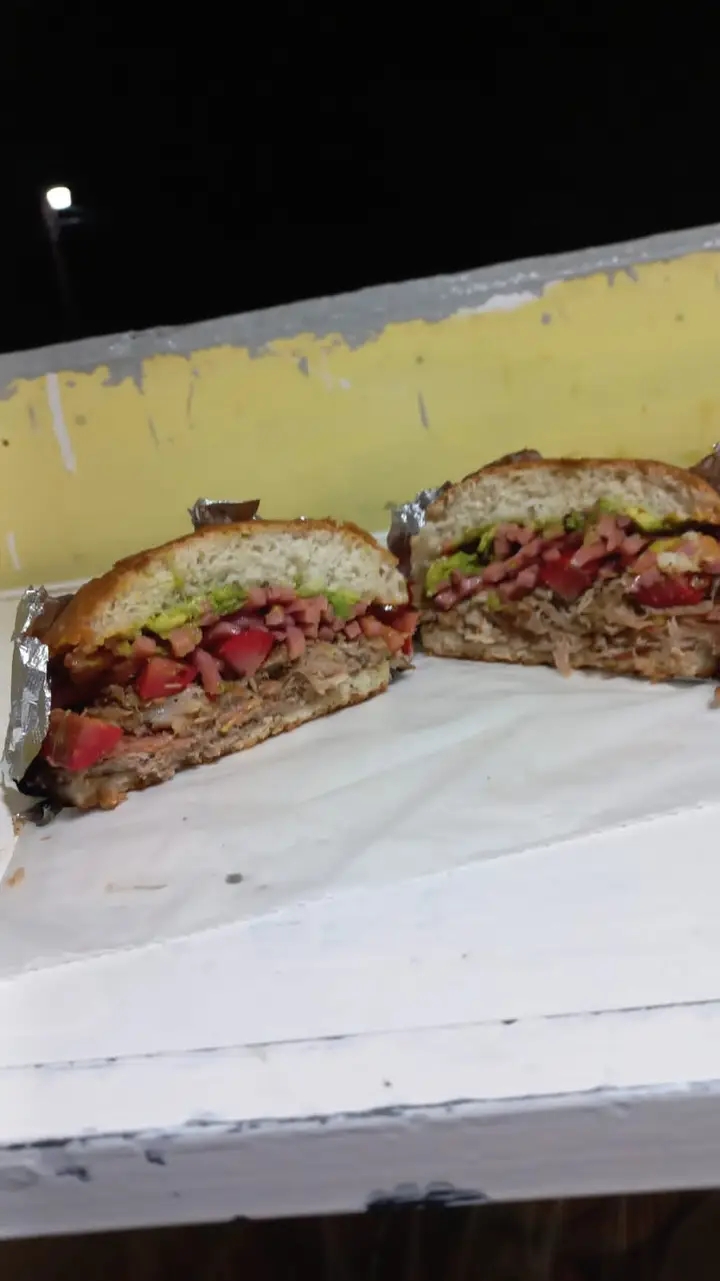 hamburguesas yoli image 1