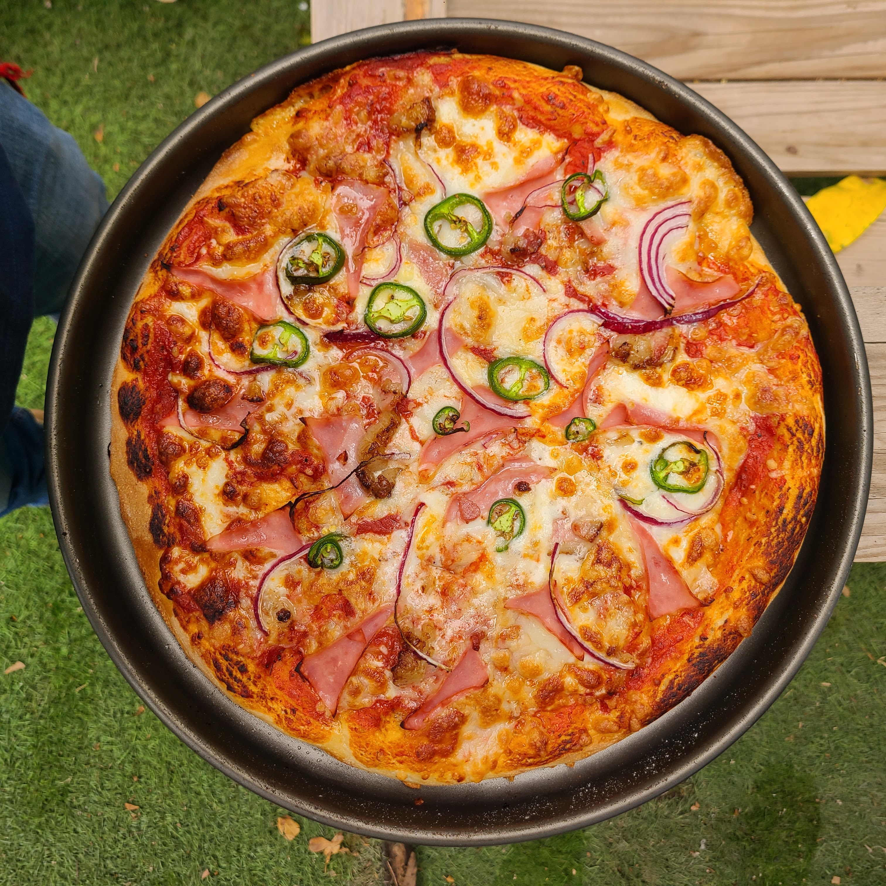 Fratelli Pazzi Pizza image 5