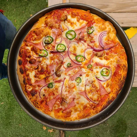 Fratelli Pazzi Pizza image 5