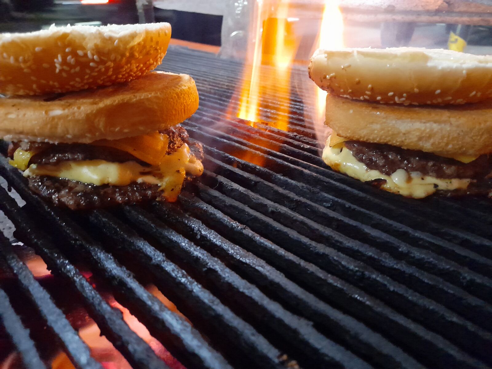 Happy burger image 1