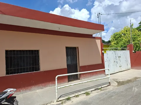 Antojitos "El Amigo Huicho" image 3