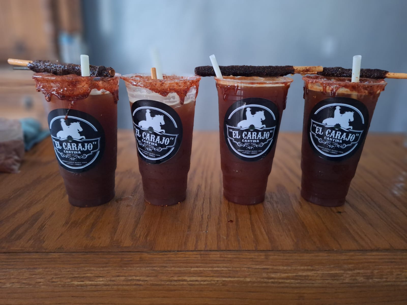 El Carajo urireo, Bar-Botanero image 2