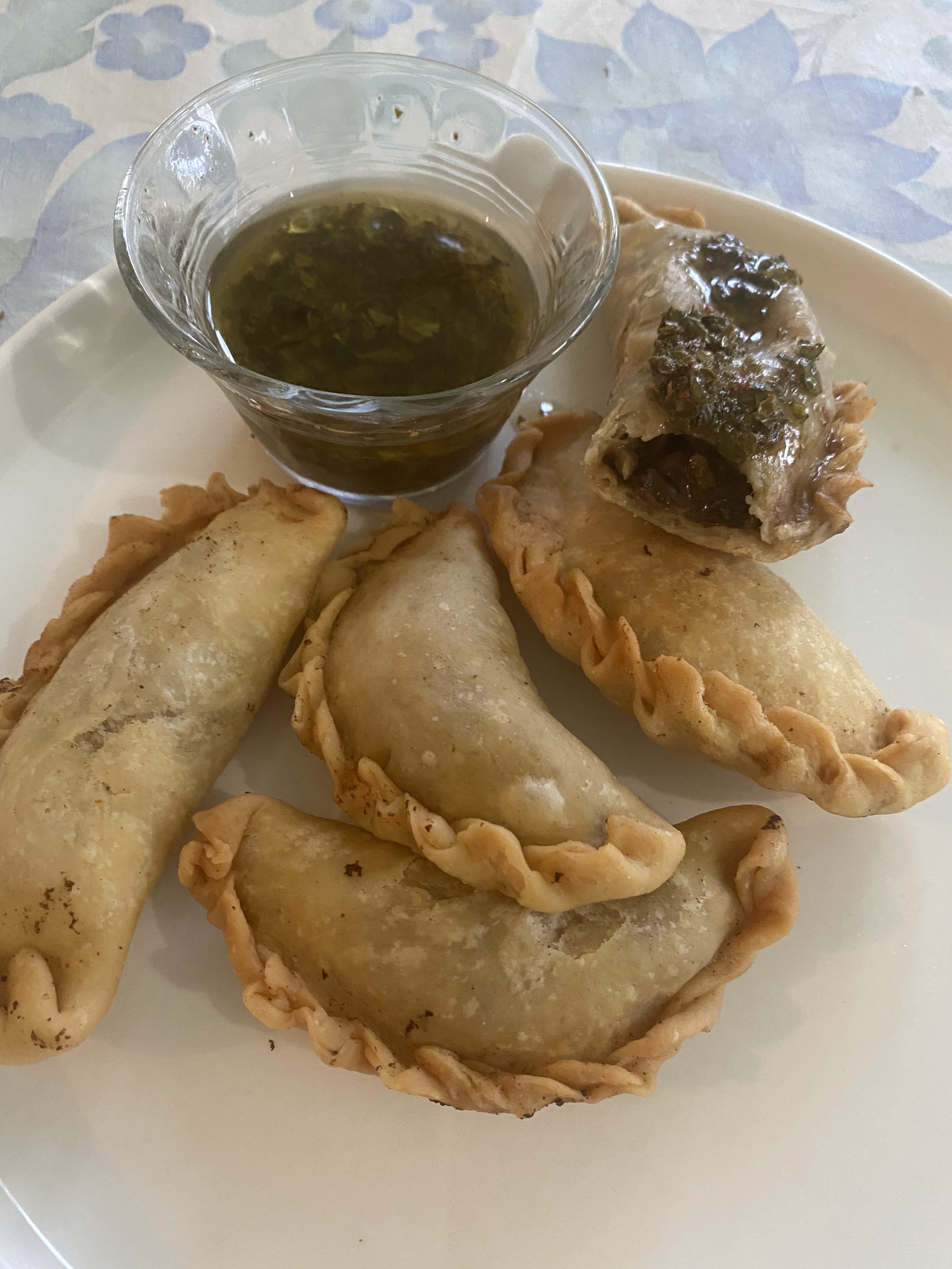 Empanadas Argentinas La Abuela image 1