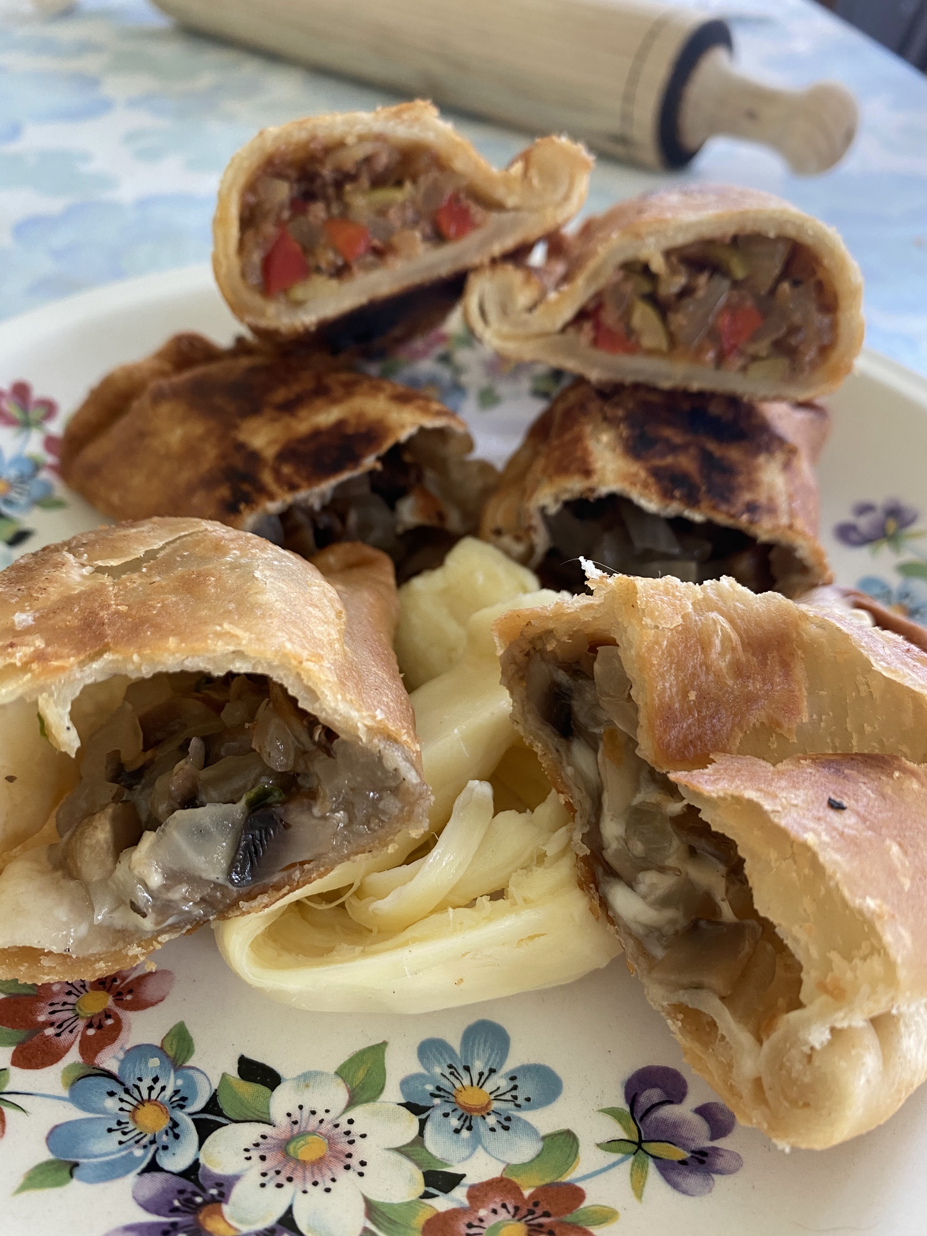 Empanadas Argentinas La Abuela image 2