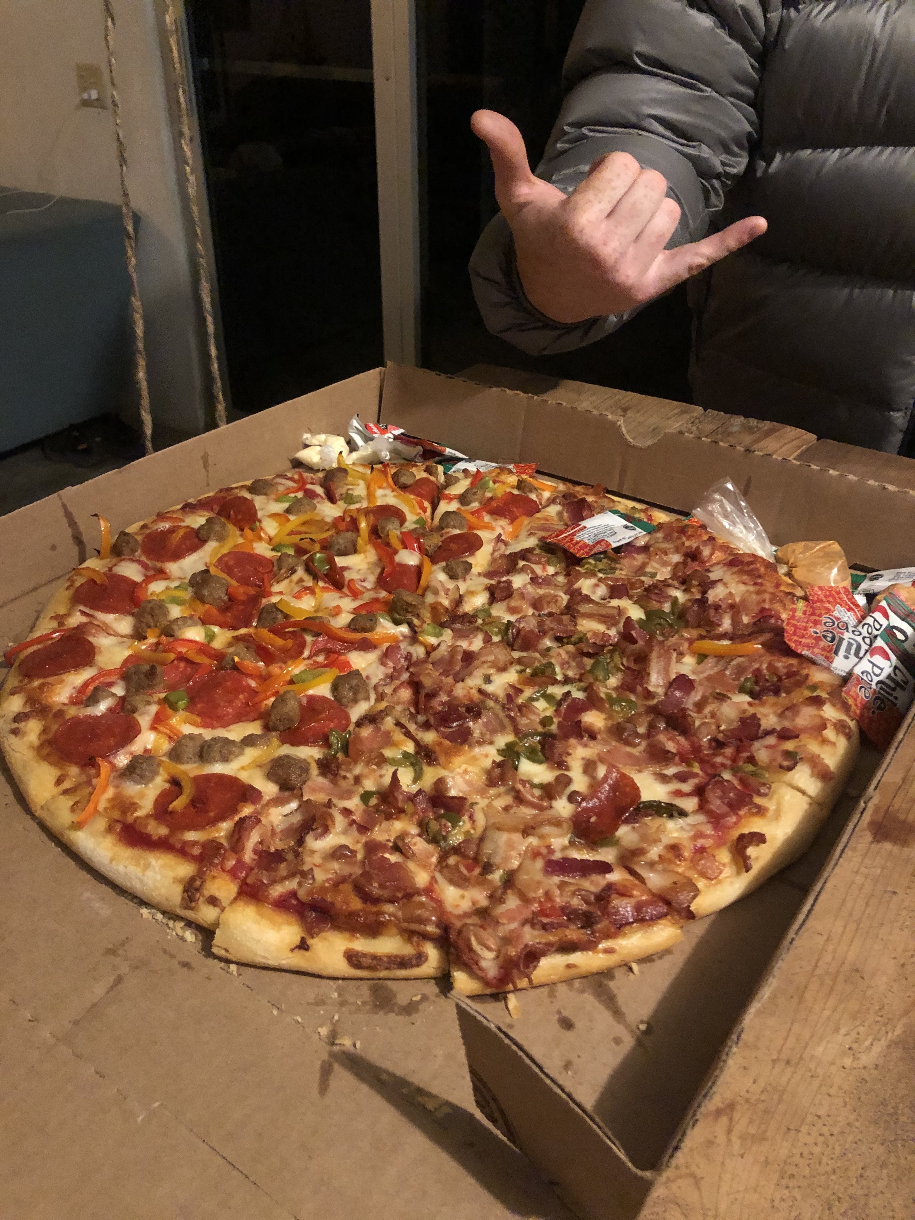 Toño's Pizza image 3