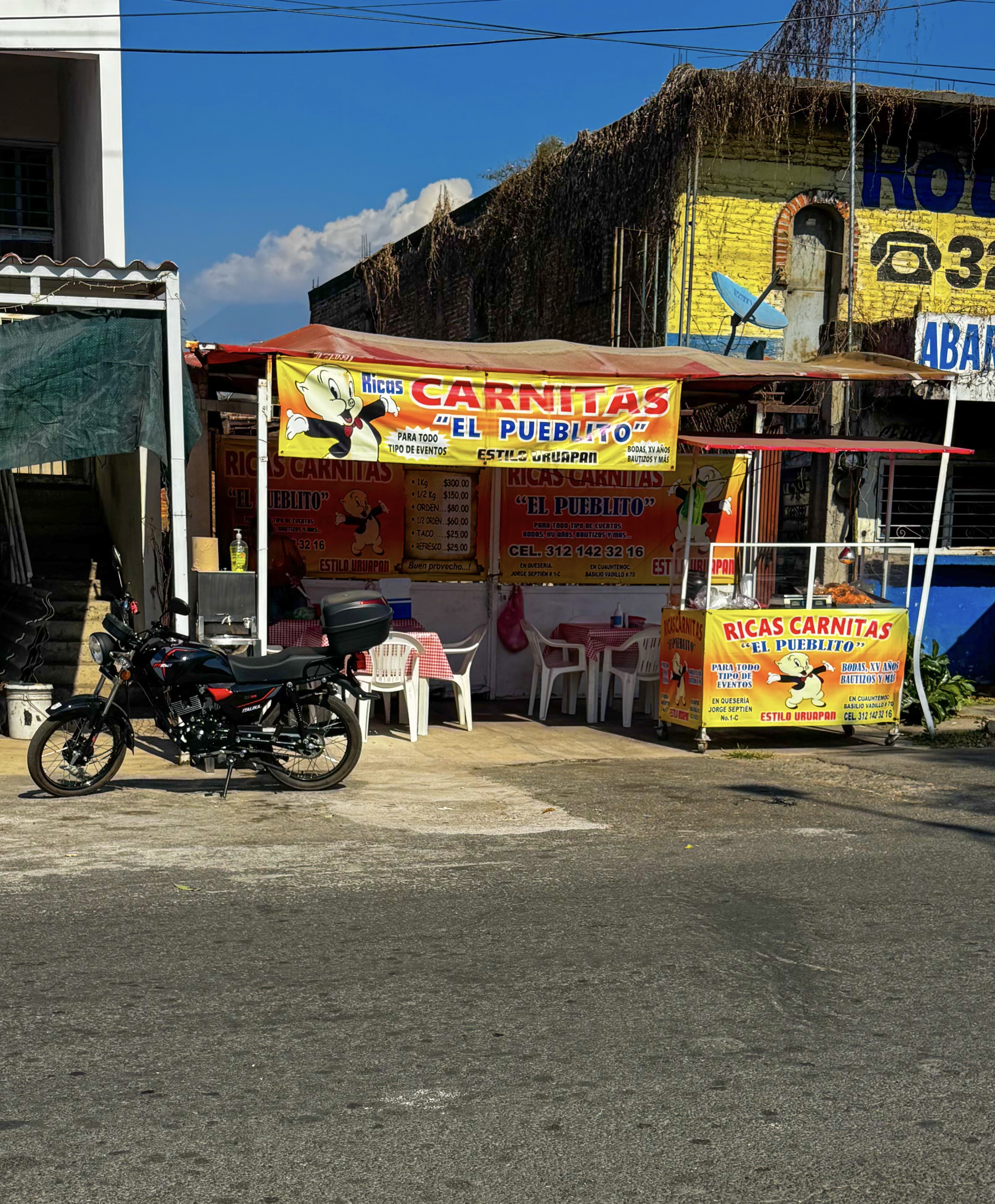 Carnitas “el pueblito” image 1