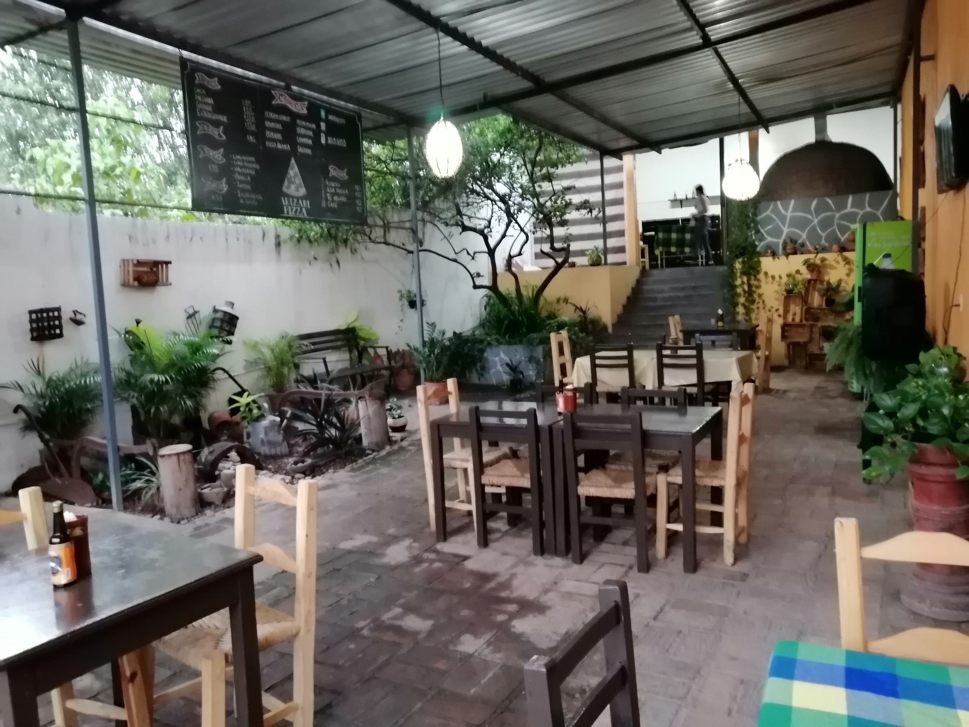 Arizabi Pizza image 4