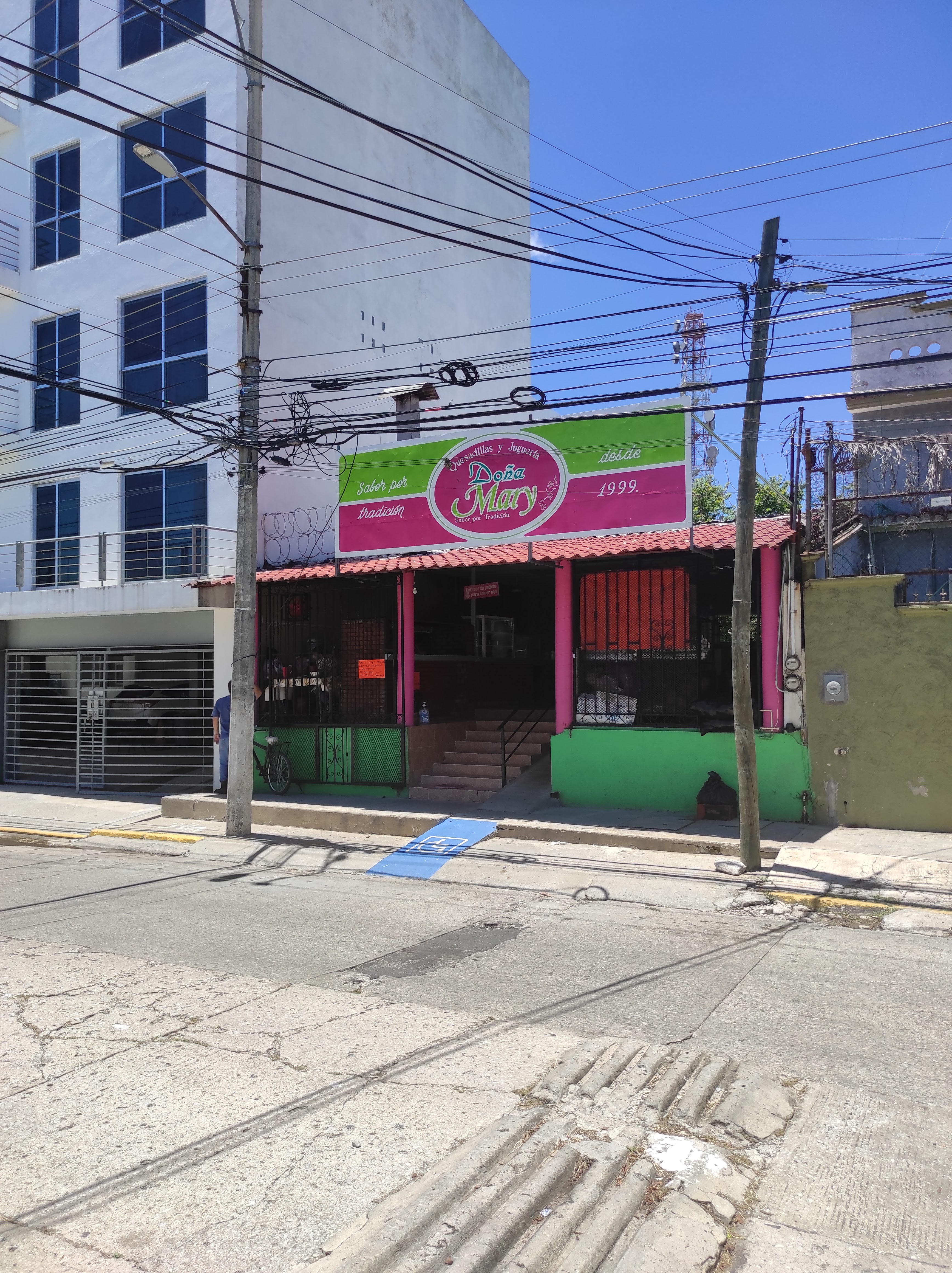 Quesadillas y Jugos «Doña Mary» image 1